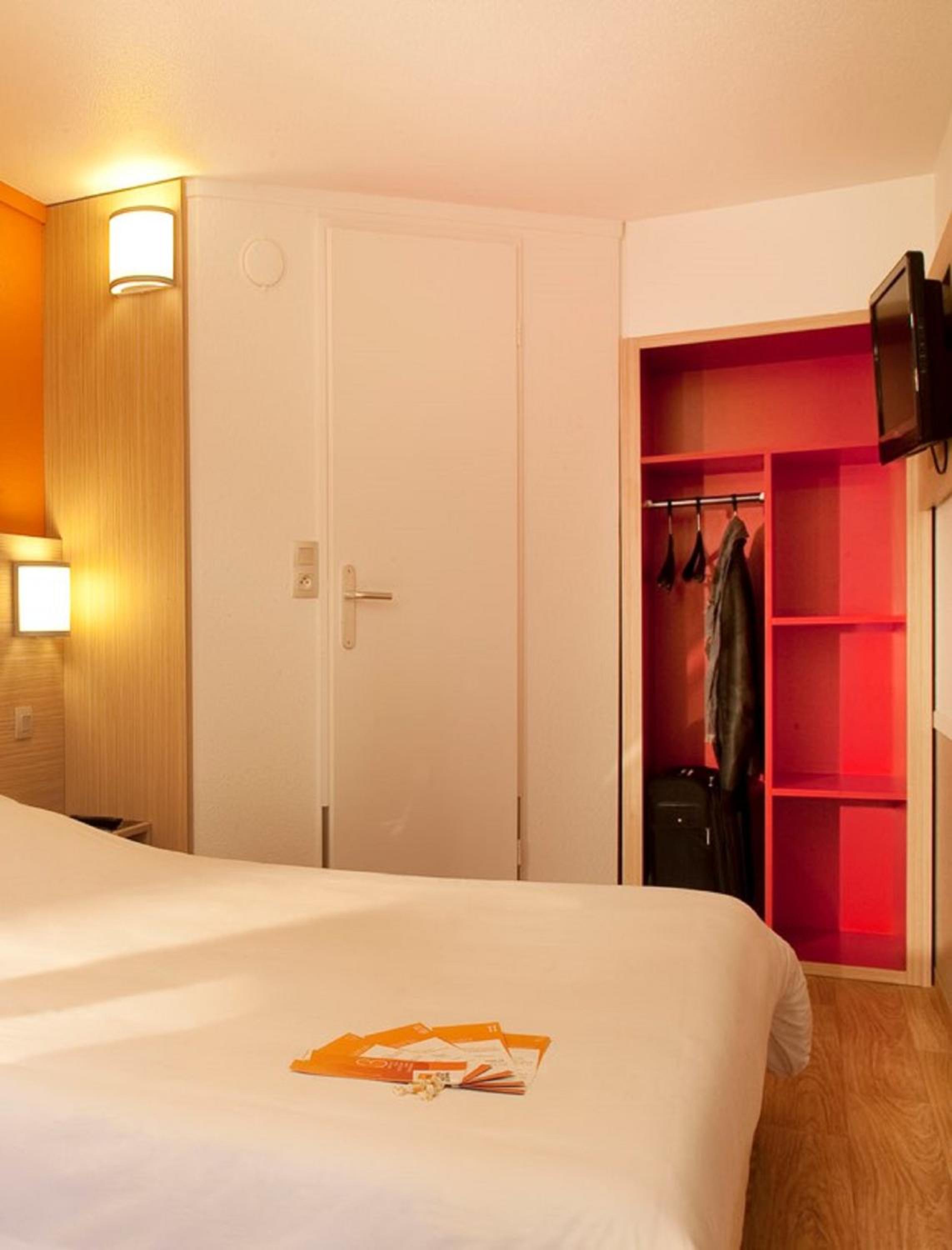 Double Room - Photo 5