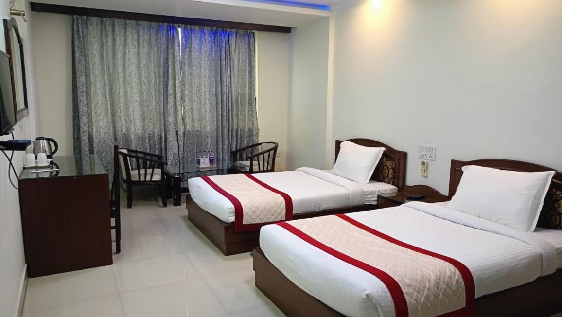 Double Room with Pool View photo 2