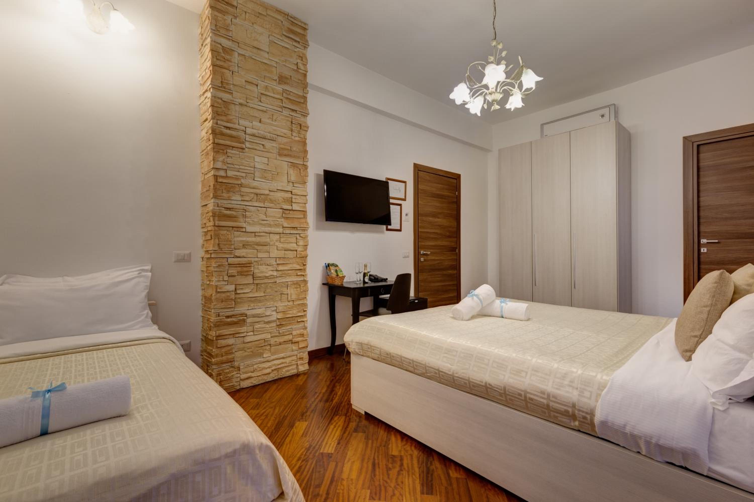 Triple Room photo 3