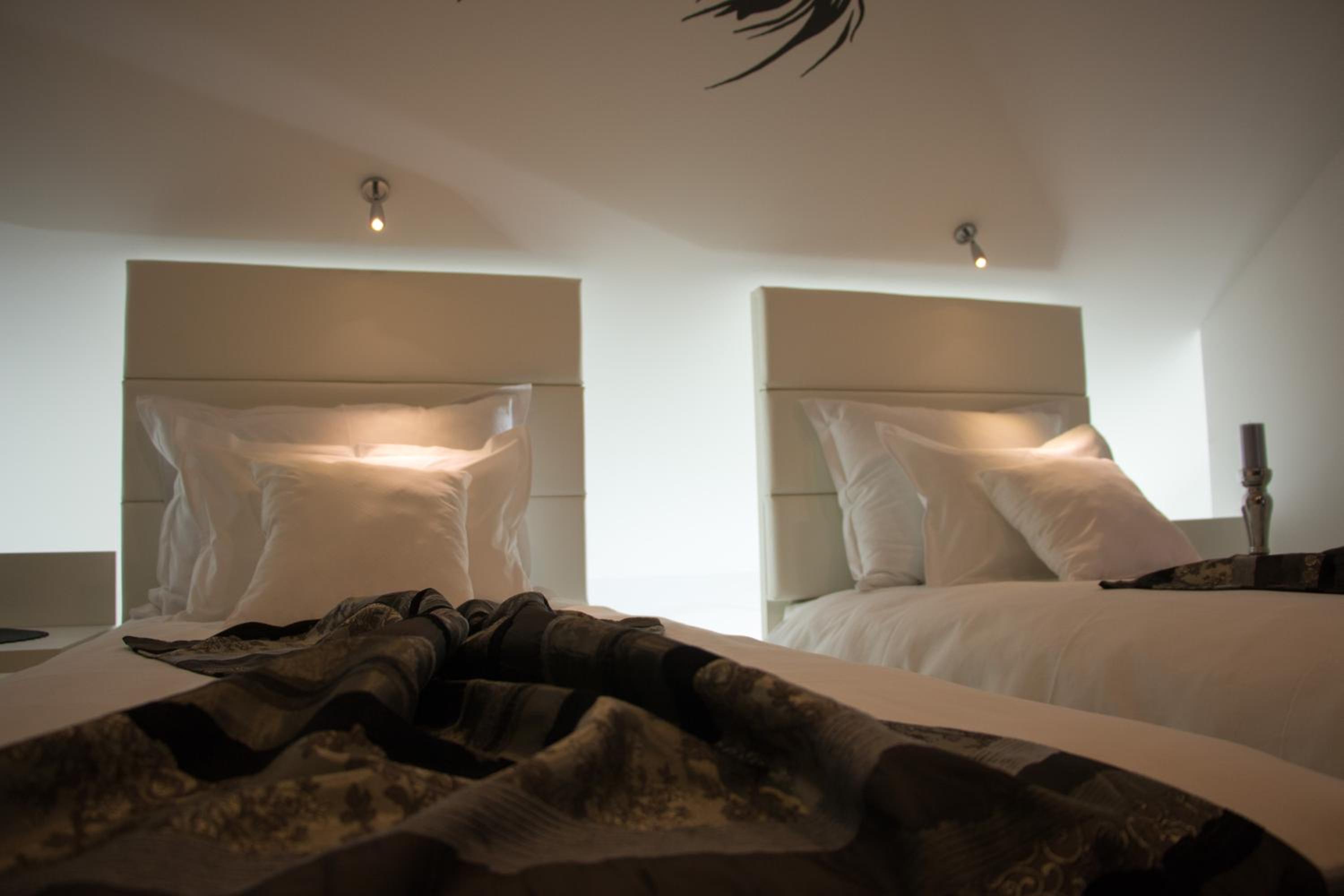 Deluxe Twin Room photo 2
