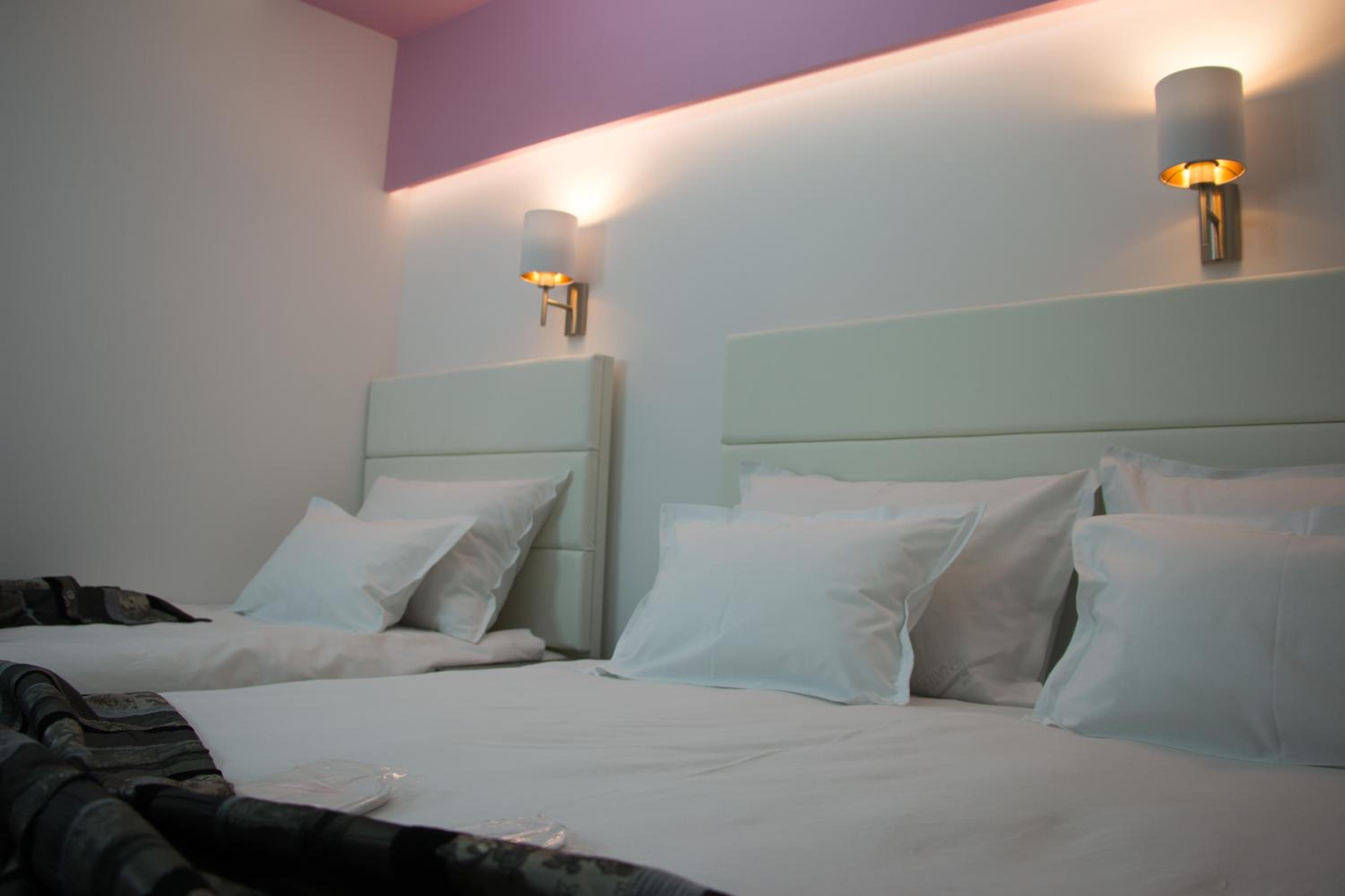 Deluxe Triple Room photo 3