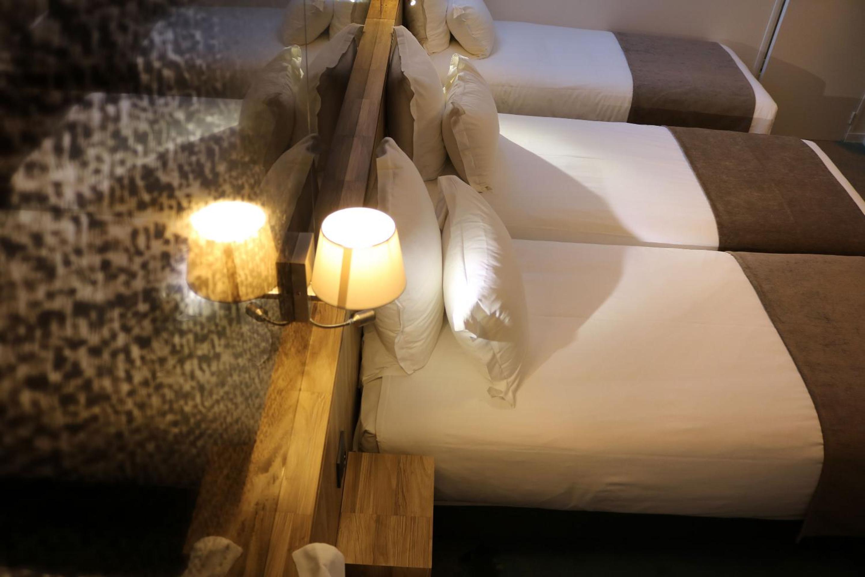 Quadruple Room - Photo 3