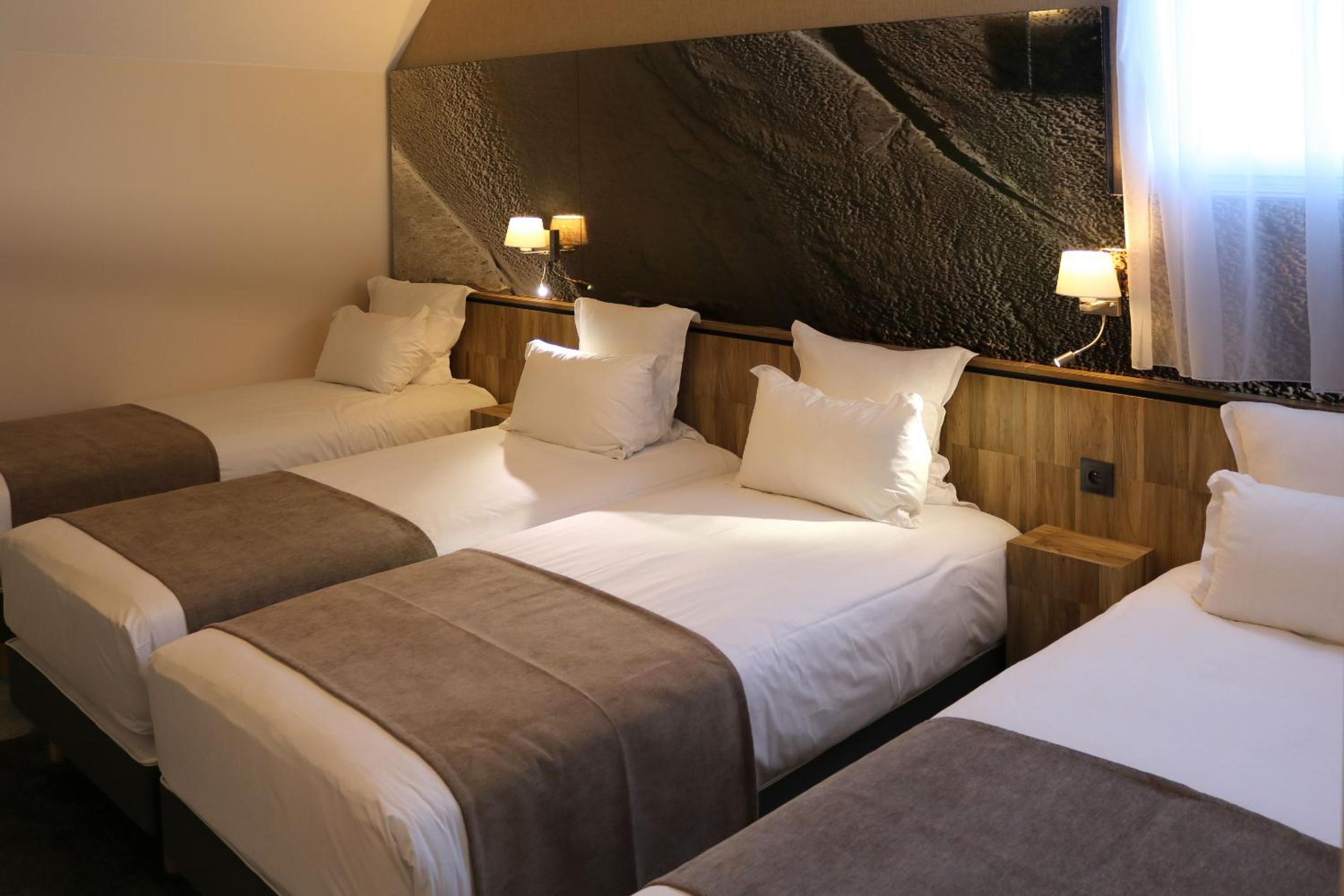 Quadruple Room - Photo 2