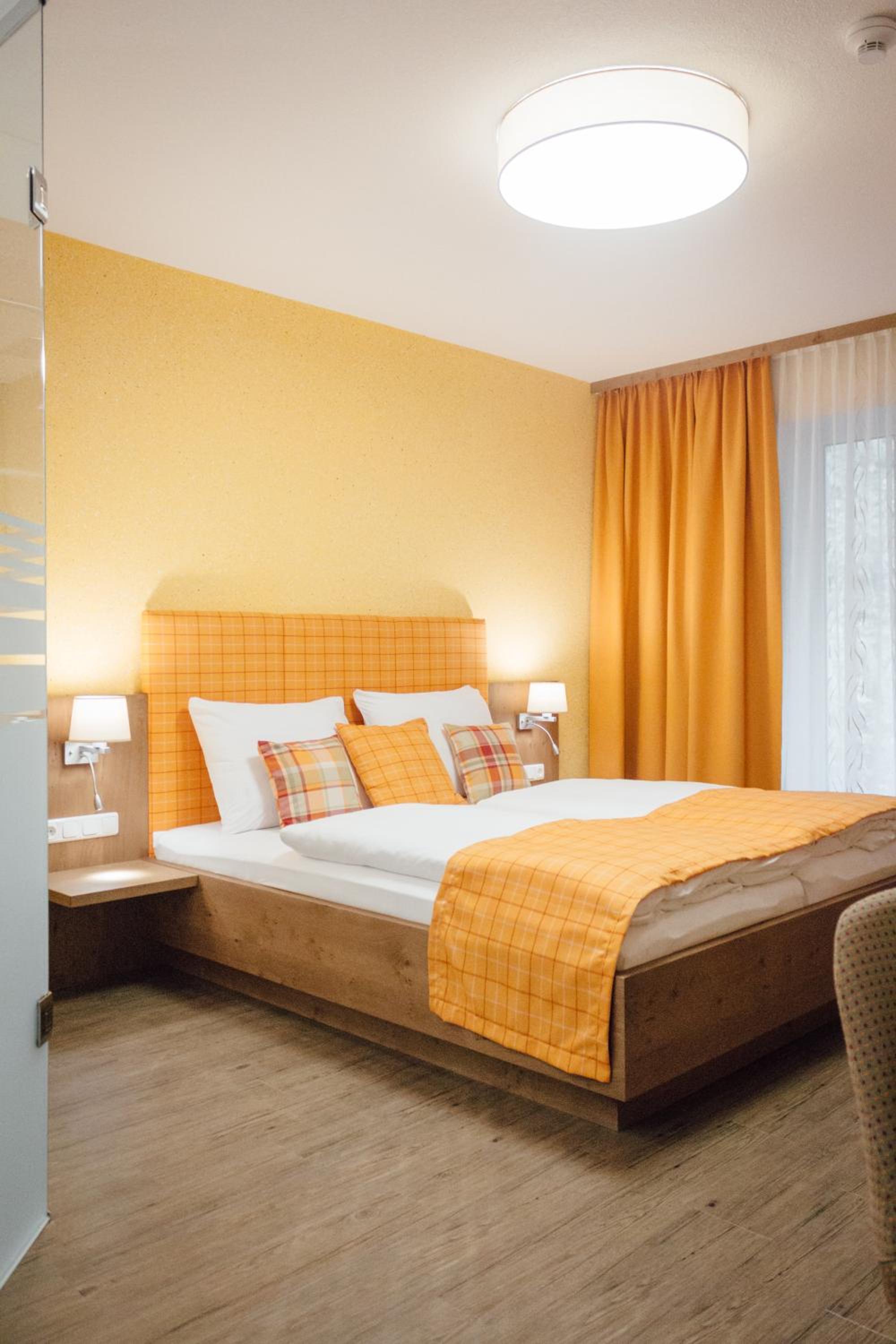Double Room with Mountain View - Photo 2