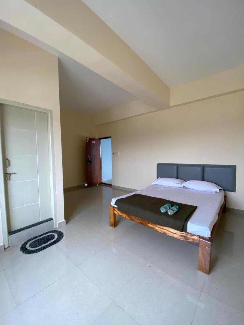 Single Room photo 2