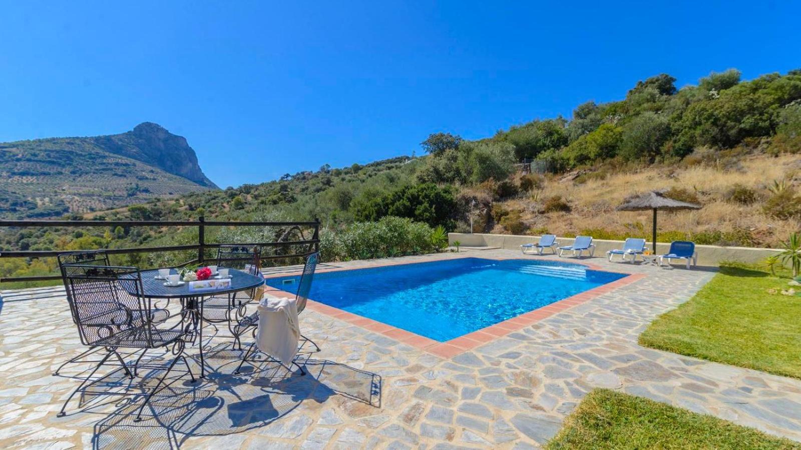 Three-Bedroom Villa photo 1