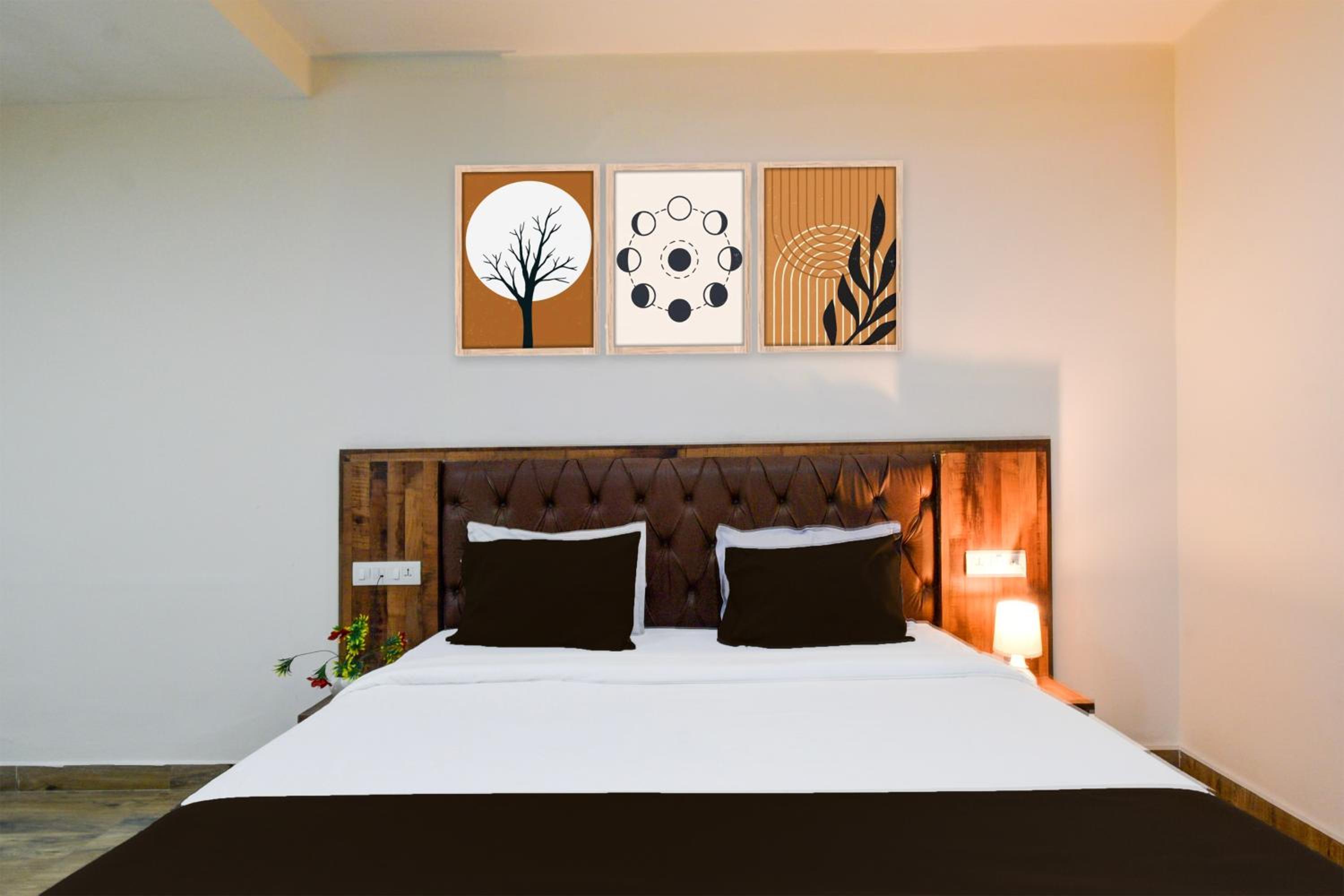 Double Room with Balcony photo 3