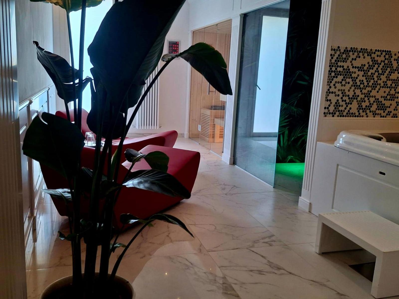 Queen Room with Spa Access