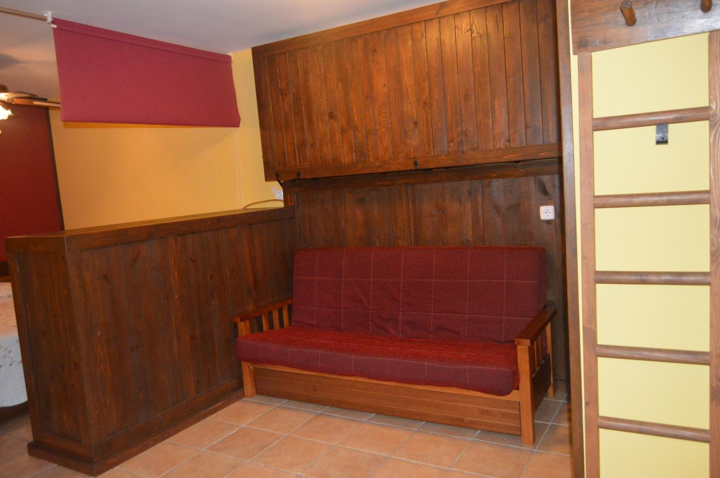 Apartment with Terrace photo 3
