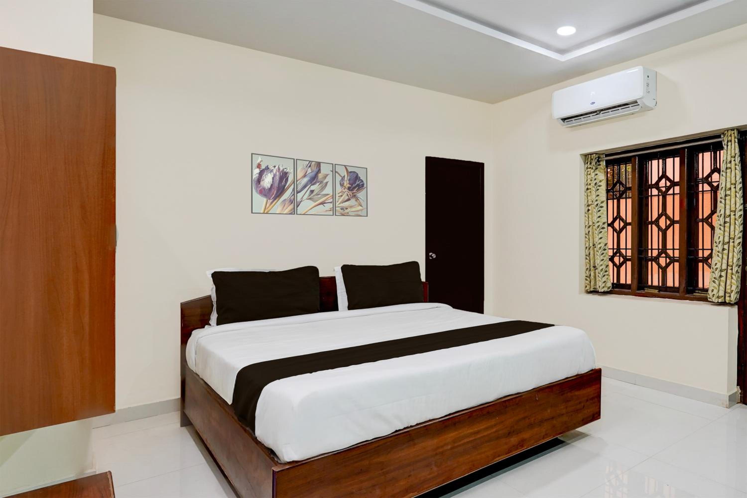 Triple Room with Balcony