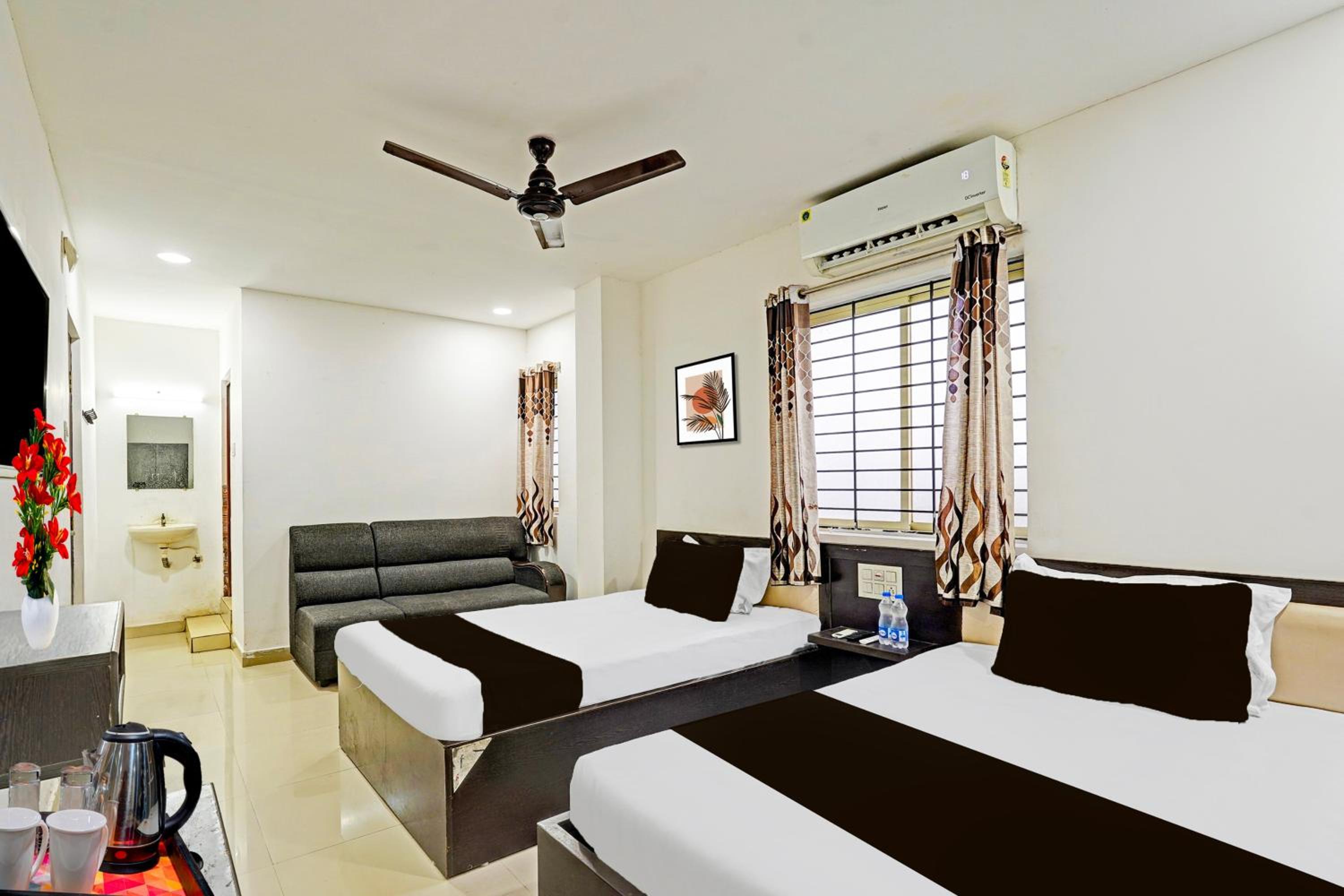Deluxe Triple Room photo 2