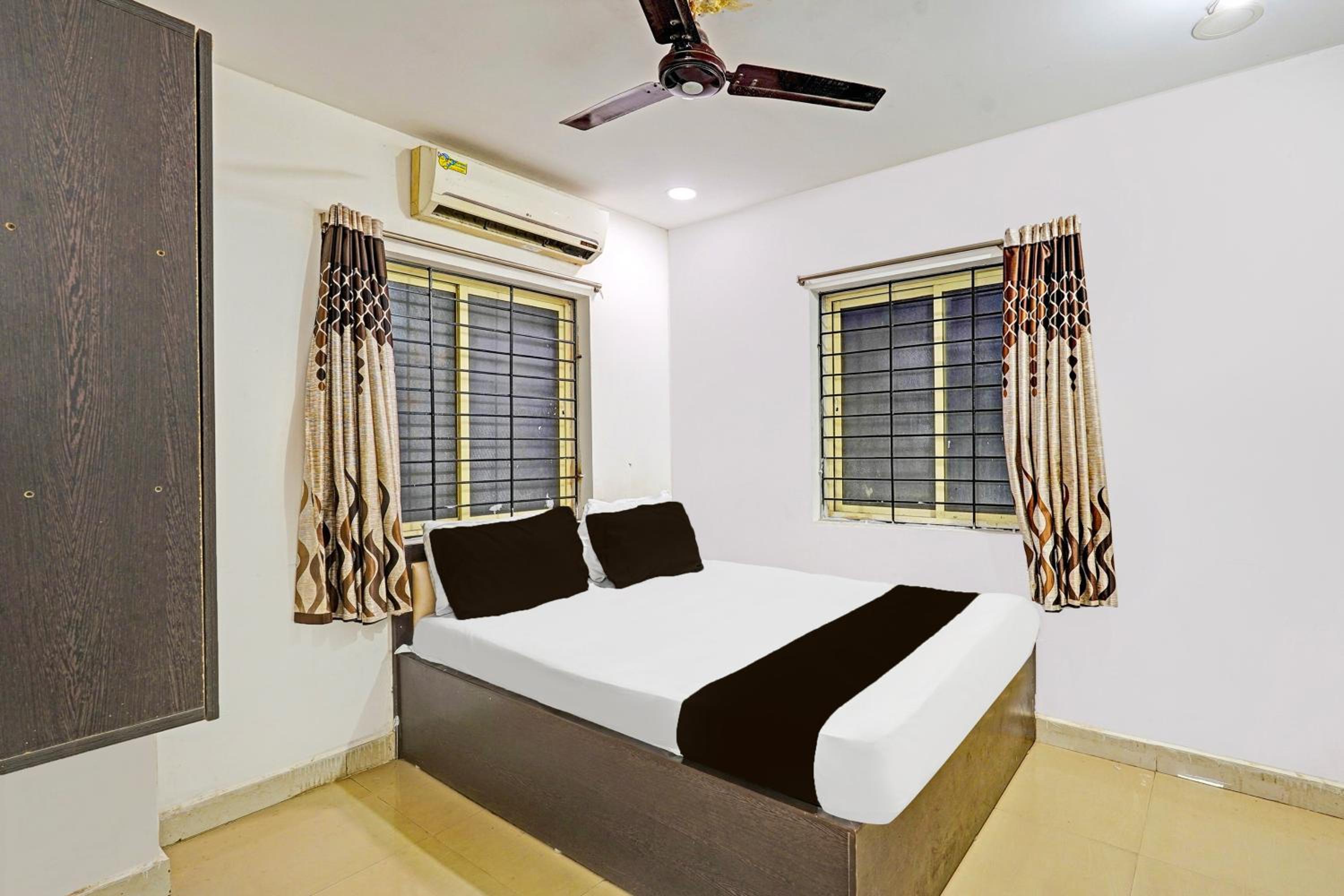 Deluxe Triple Room photo 3