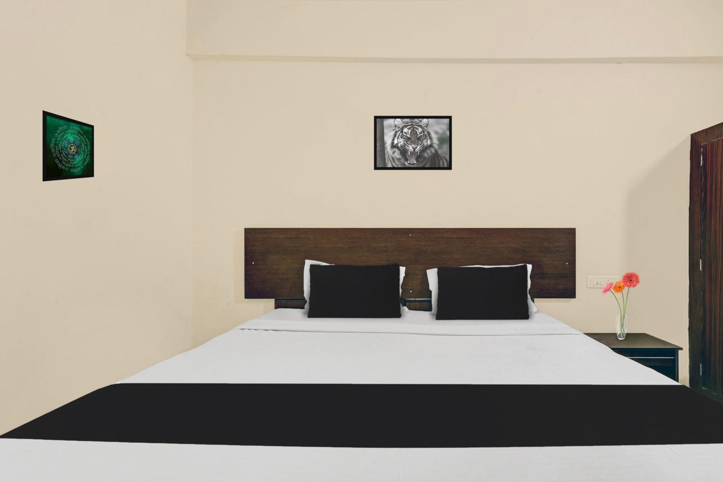 Deluxe Double Room photo 3