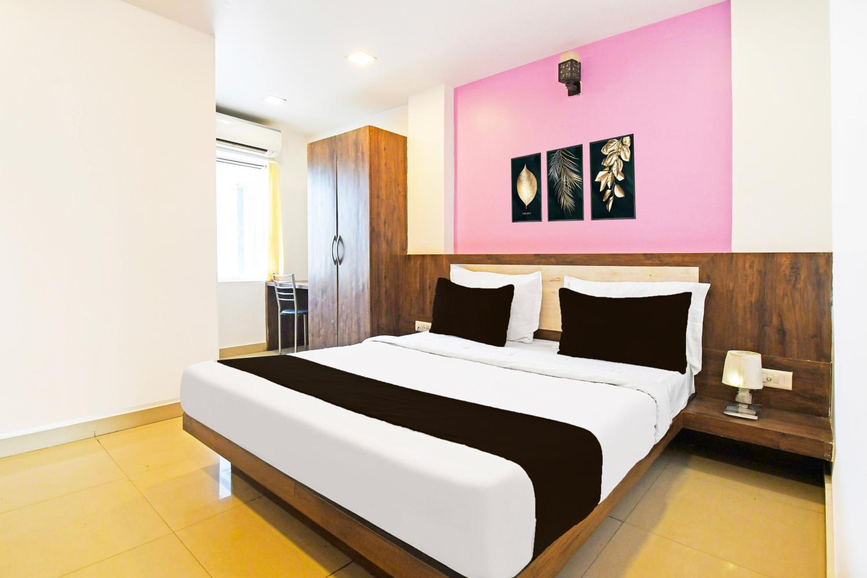 Deluxe Single Room