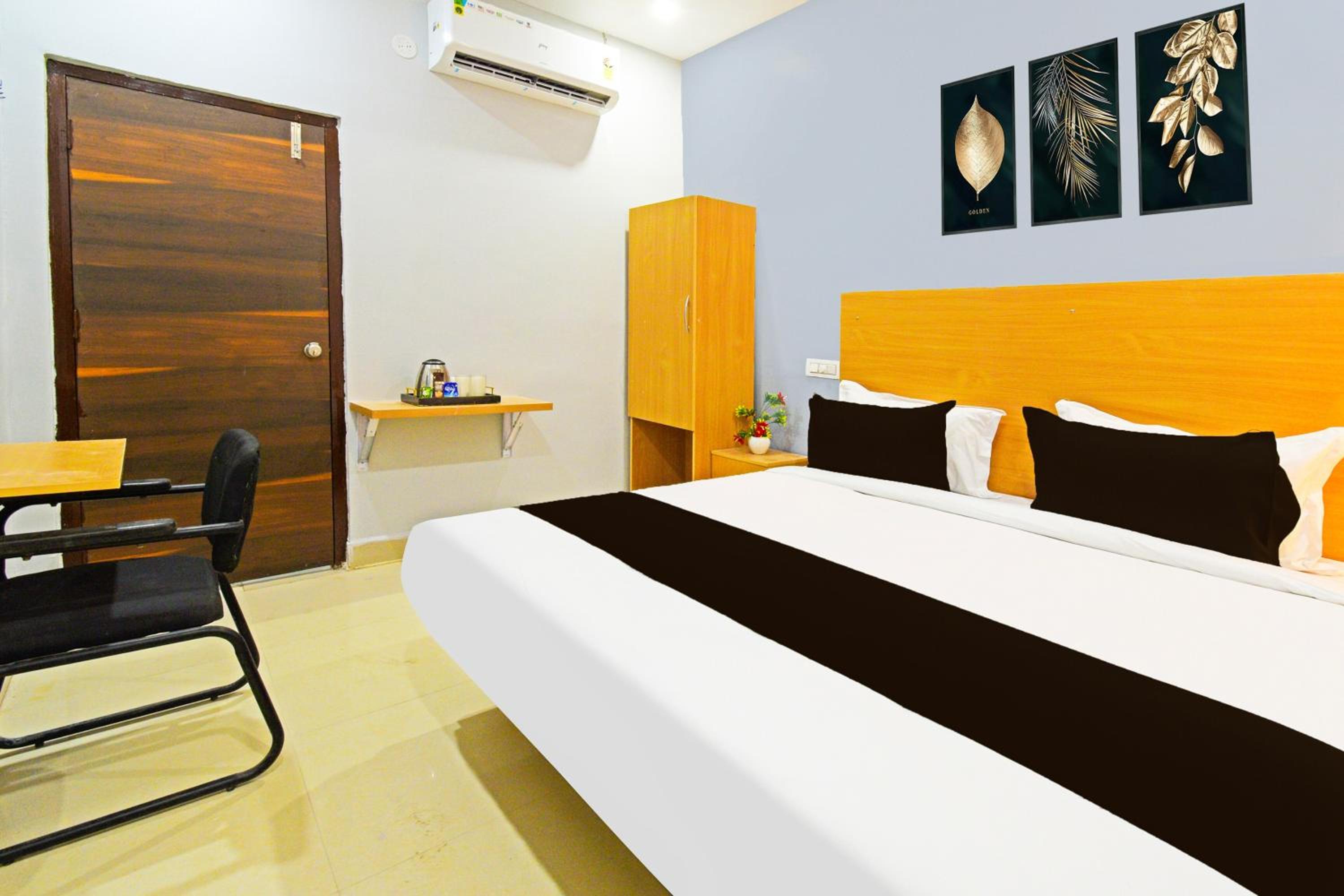 Deluxe Double Room with Bath