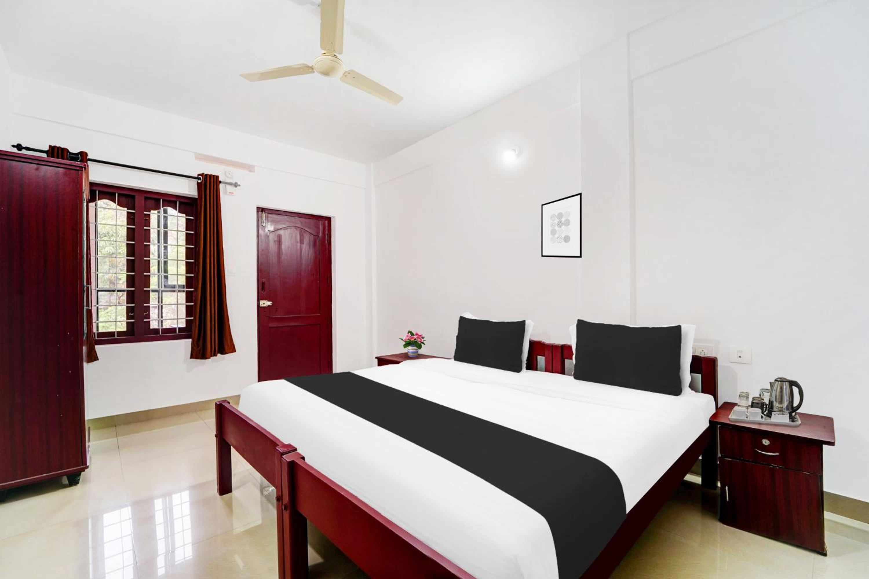 Small Double Room photo 2