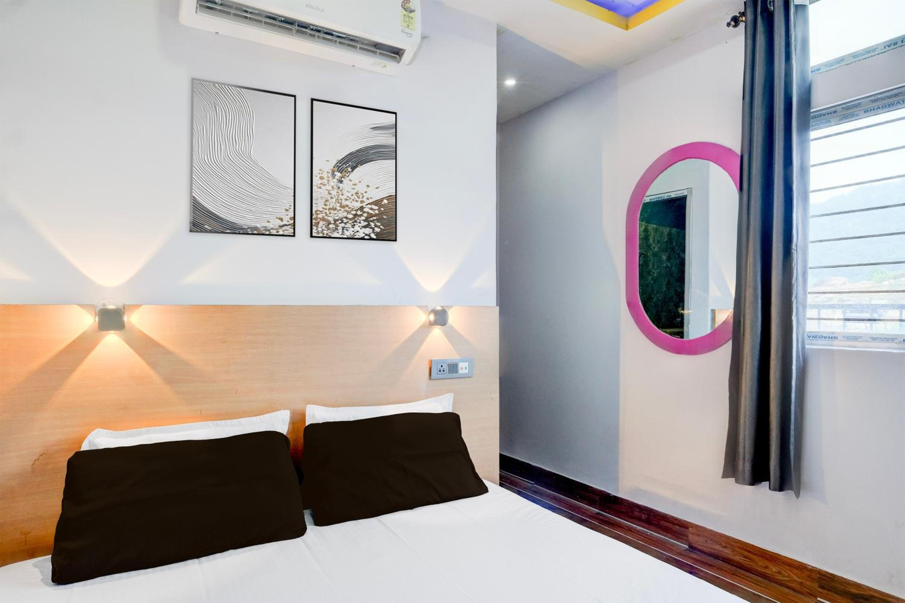 Deluxe Single Room photo 3
