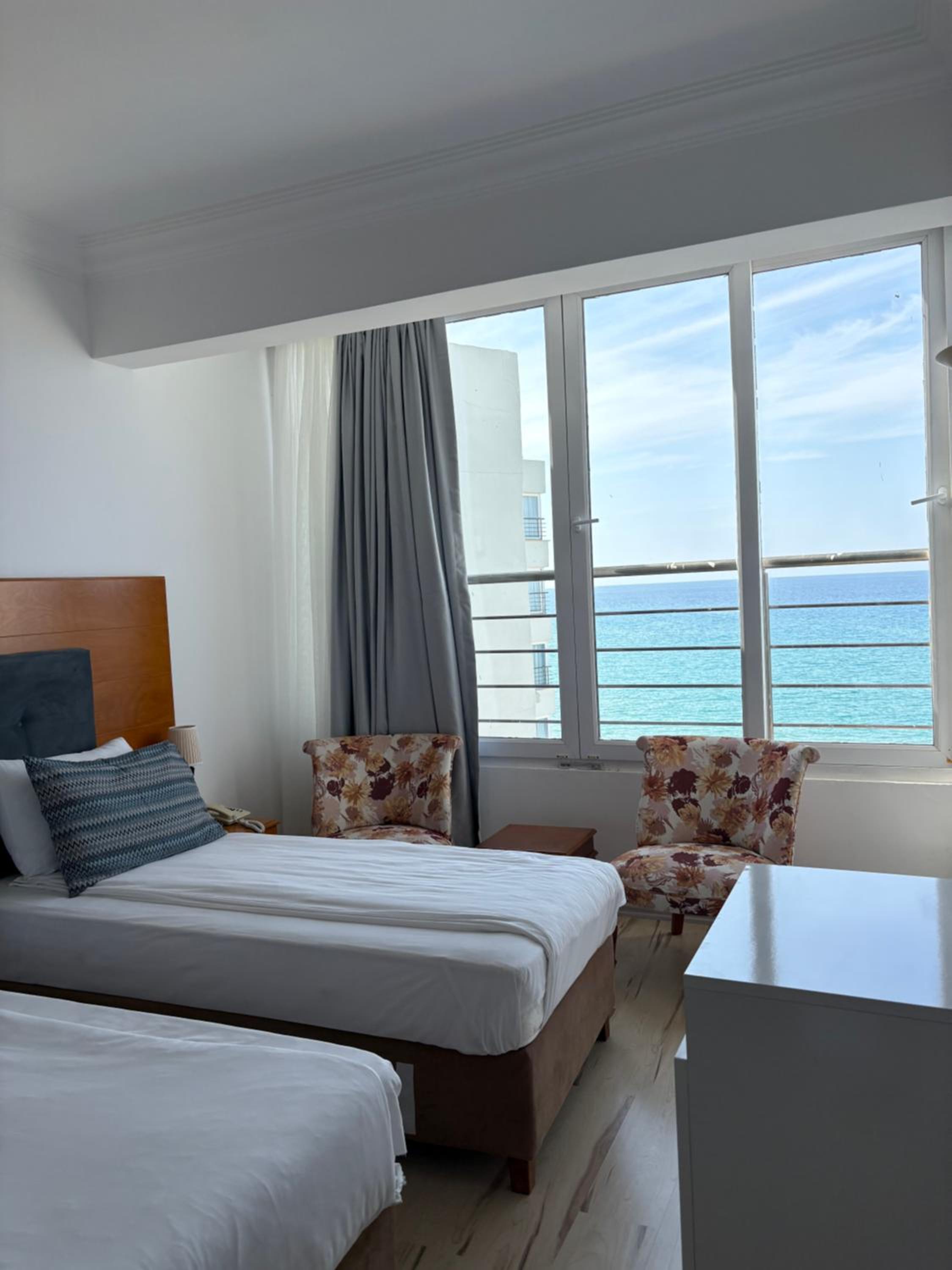 Deluxe Twin Room with Sea View
