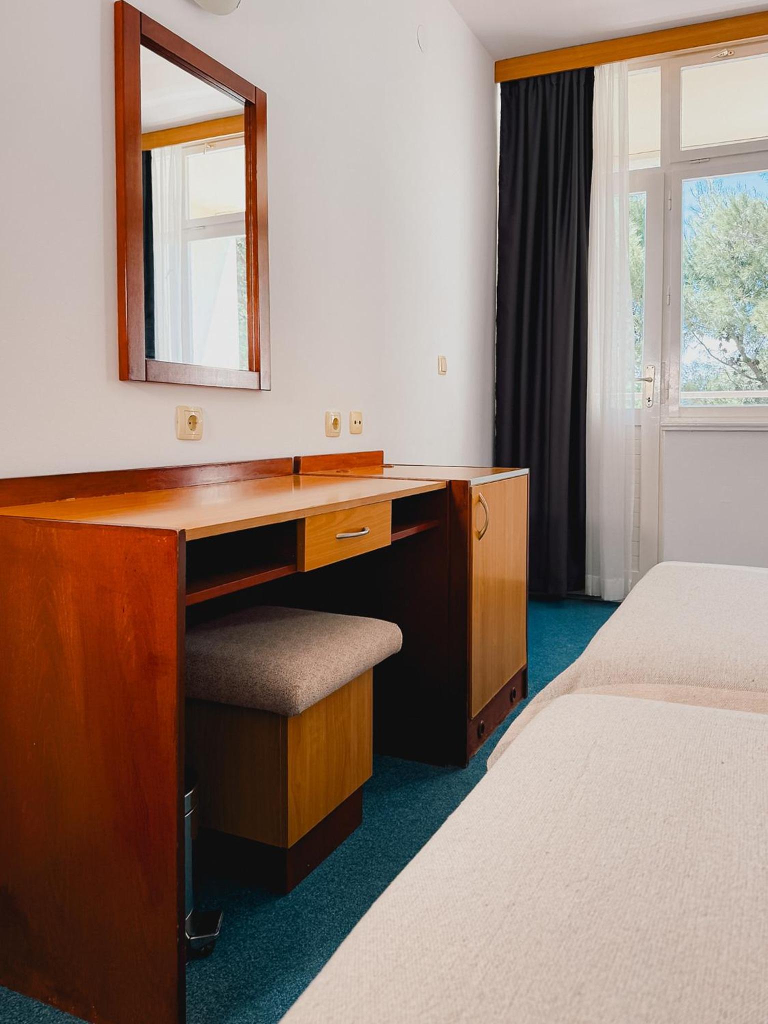 Family Junior Suite, Sea side, Balcony          photo 3