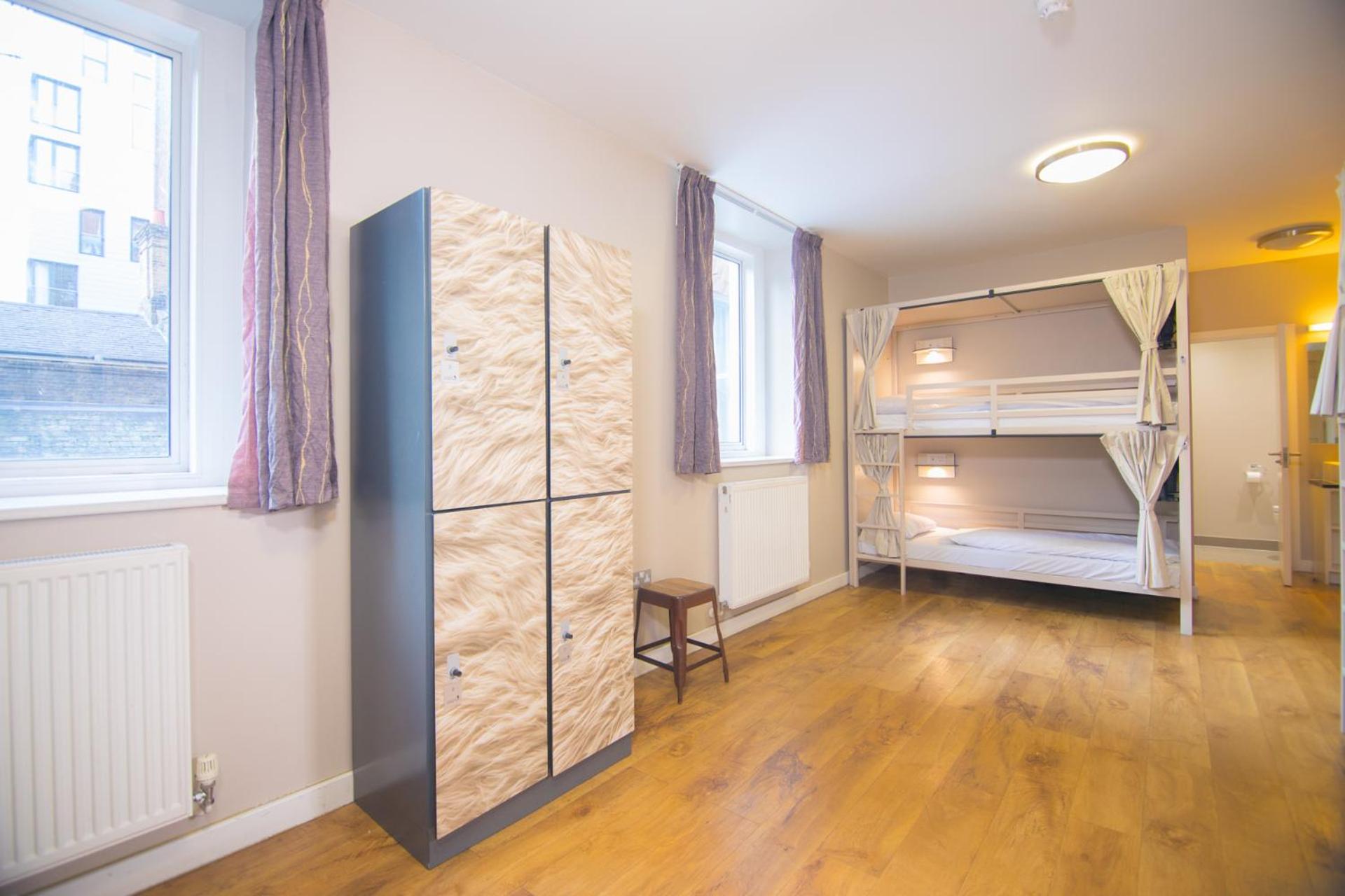 Bed in 6-bed QUIET Dorm thumbnail 5