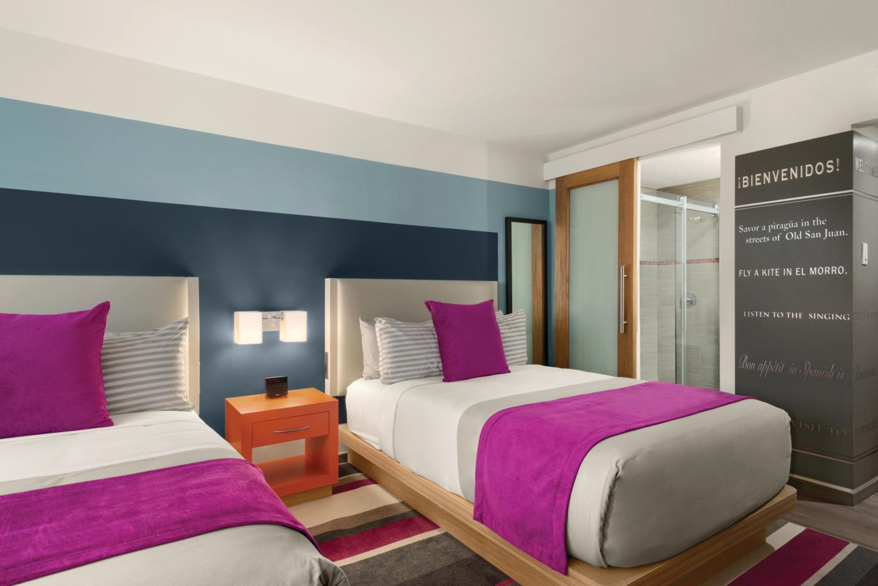 2 Full Beds Room - Photo 3