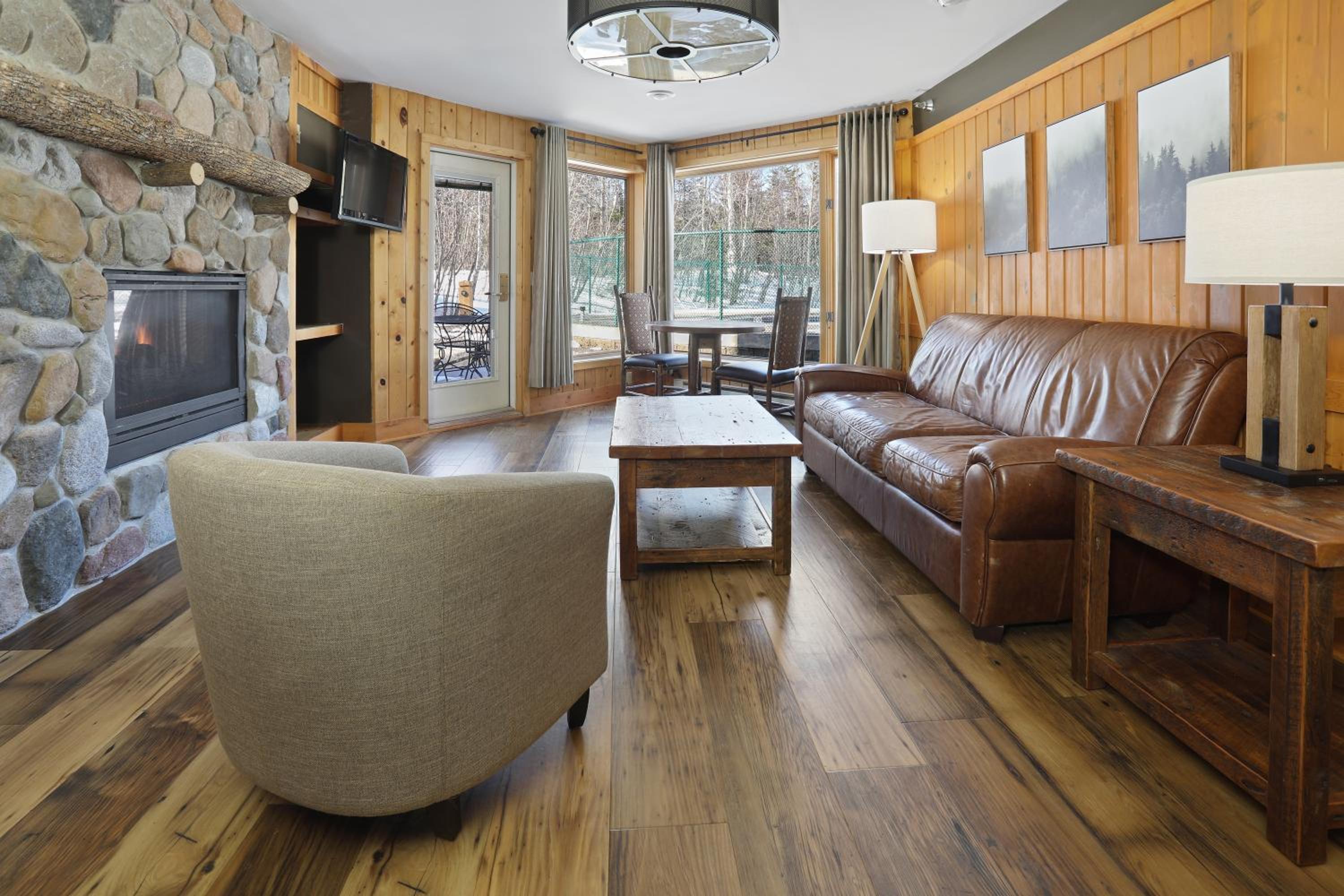 Northwoods 1 Bedroom King Suite photo 2
