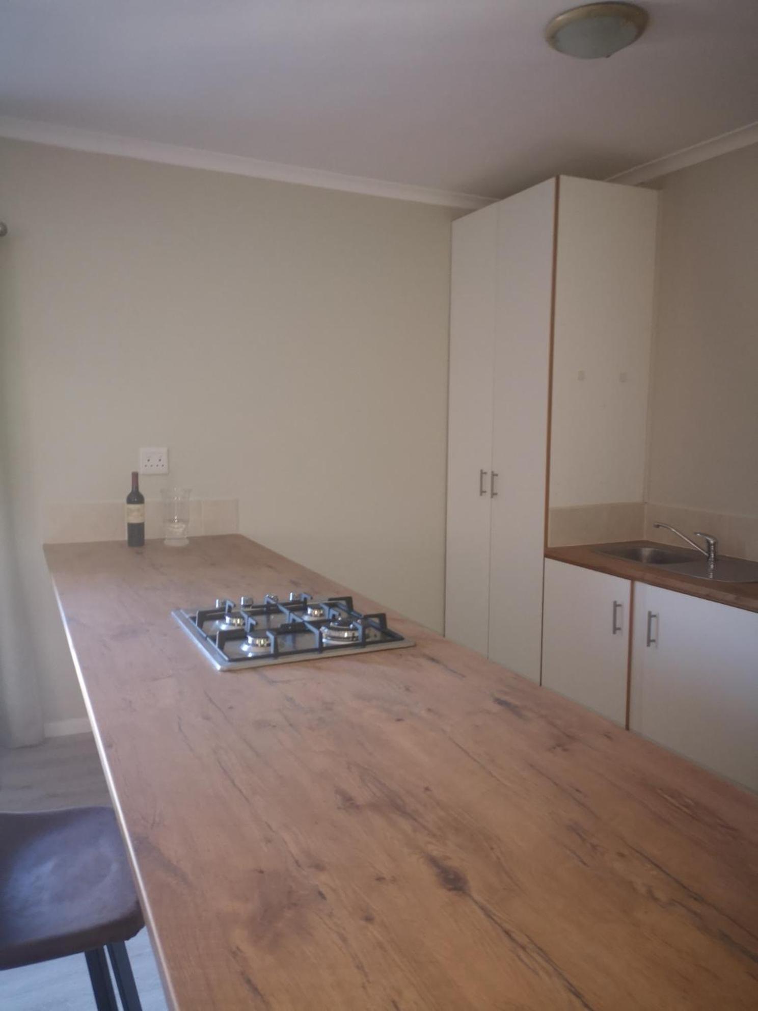 Apartment with Mountain View photo 3