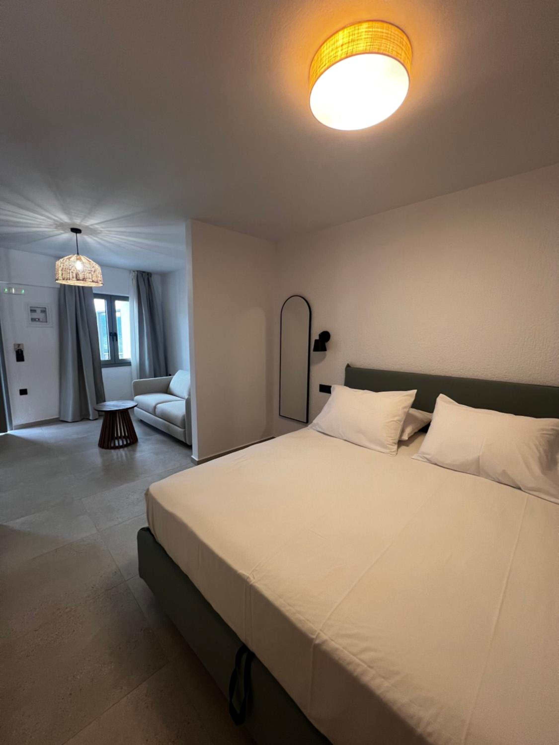 Classic Quadruple Room
