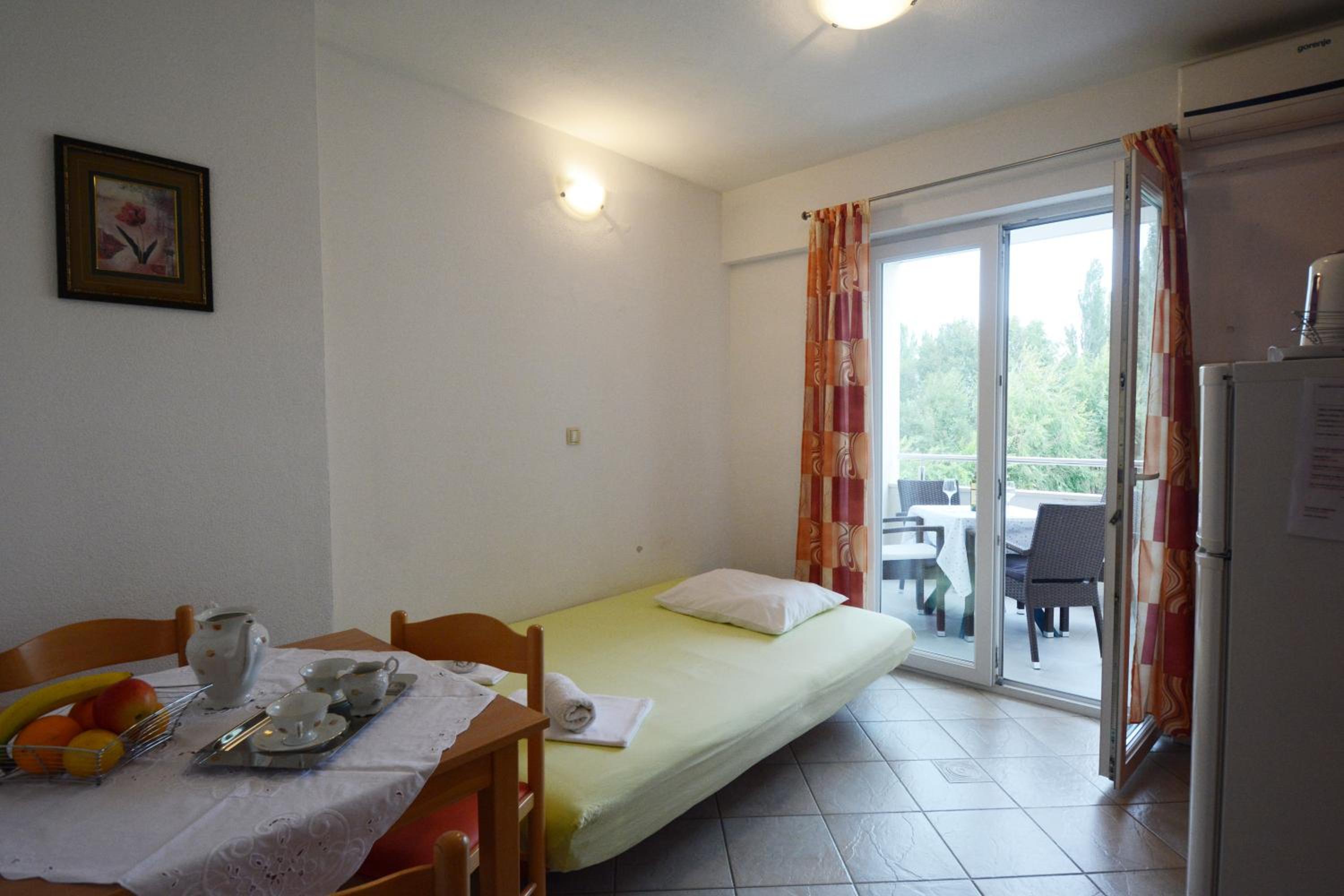 One-Bedroom Apartment  with Balcony and Sea View (4 Adults) photo 1