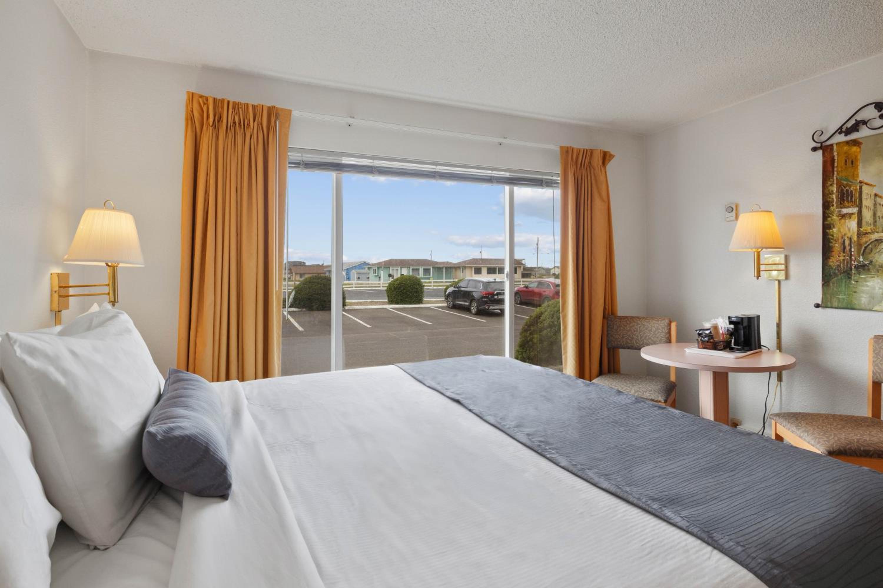 King Whirlpool Village View