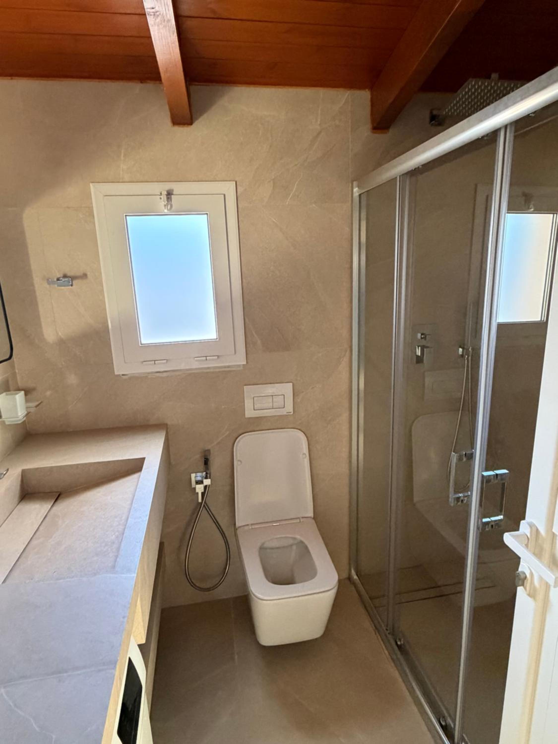 Two-Bedroom Deluxe Apartment with Balcony