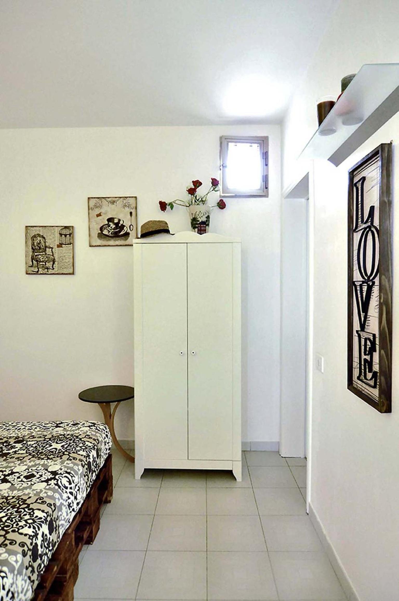 Double Room With Private Bathroom - Photo 4