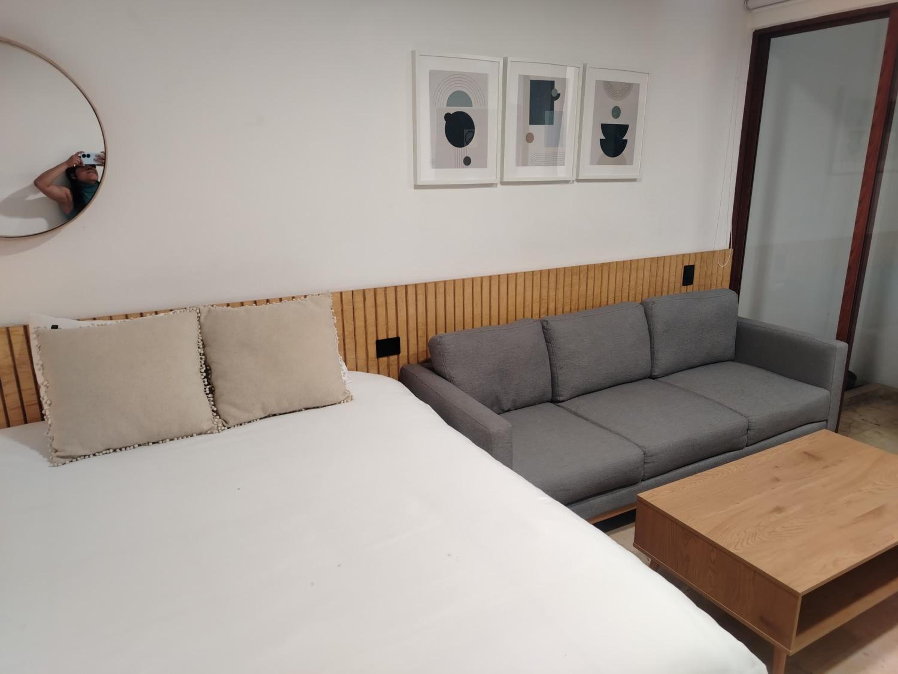Deluxe Suite photo 2