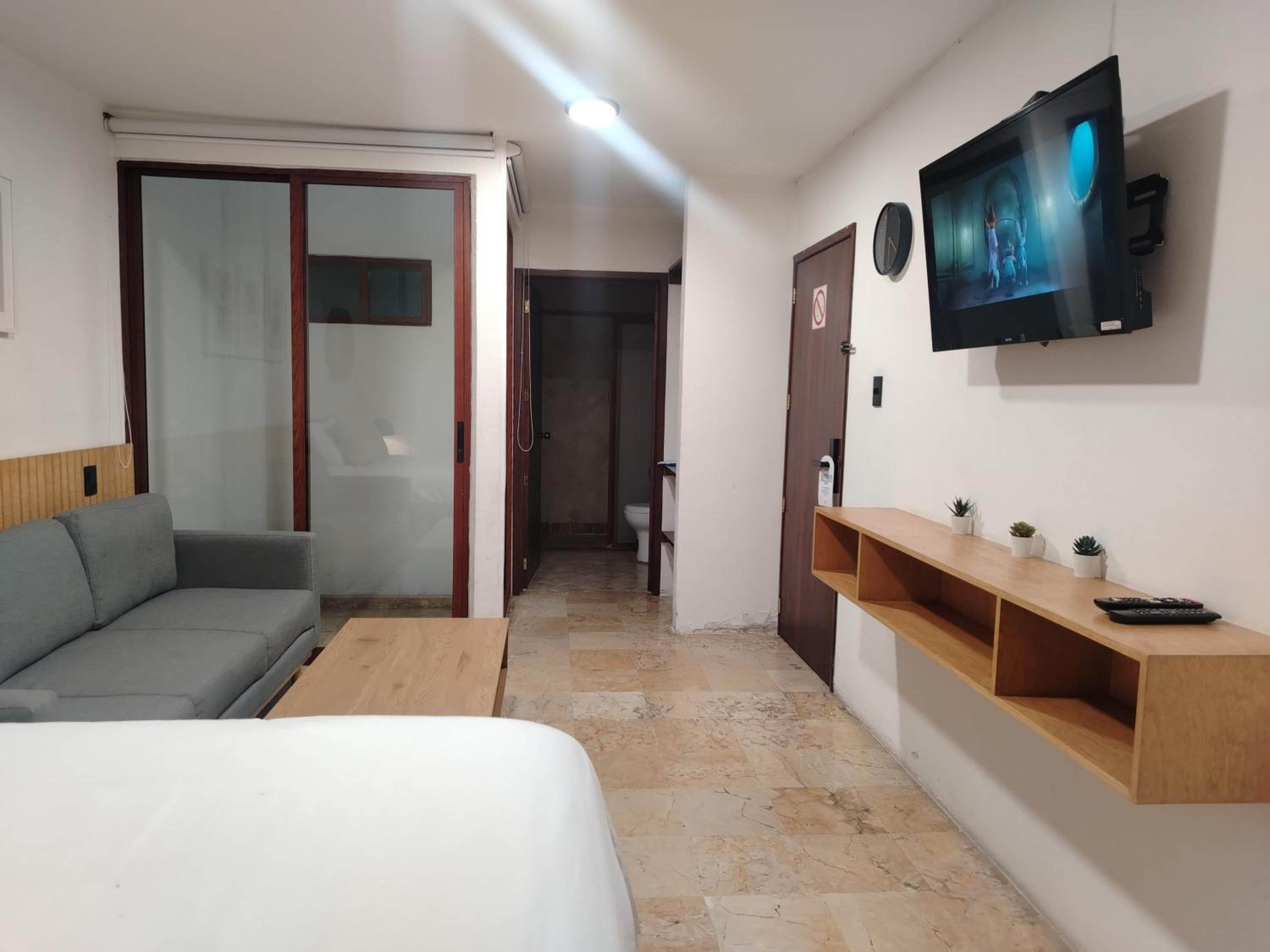 Deluxe Suite photo 1