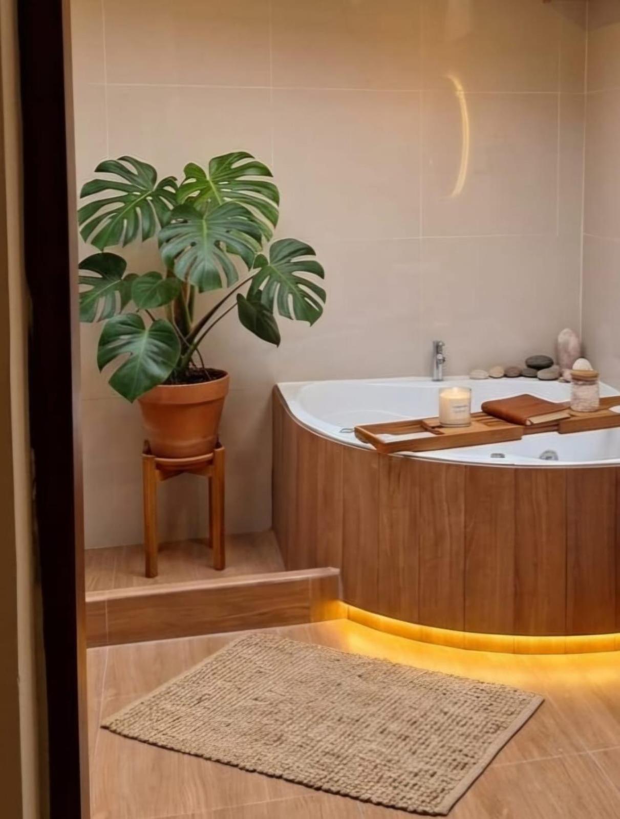 King Suite with Spa Bath photo 2