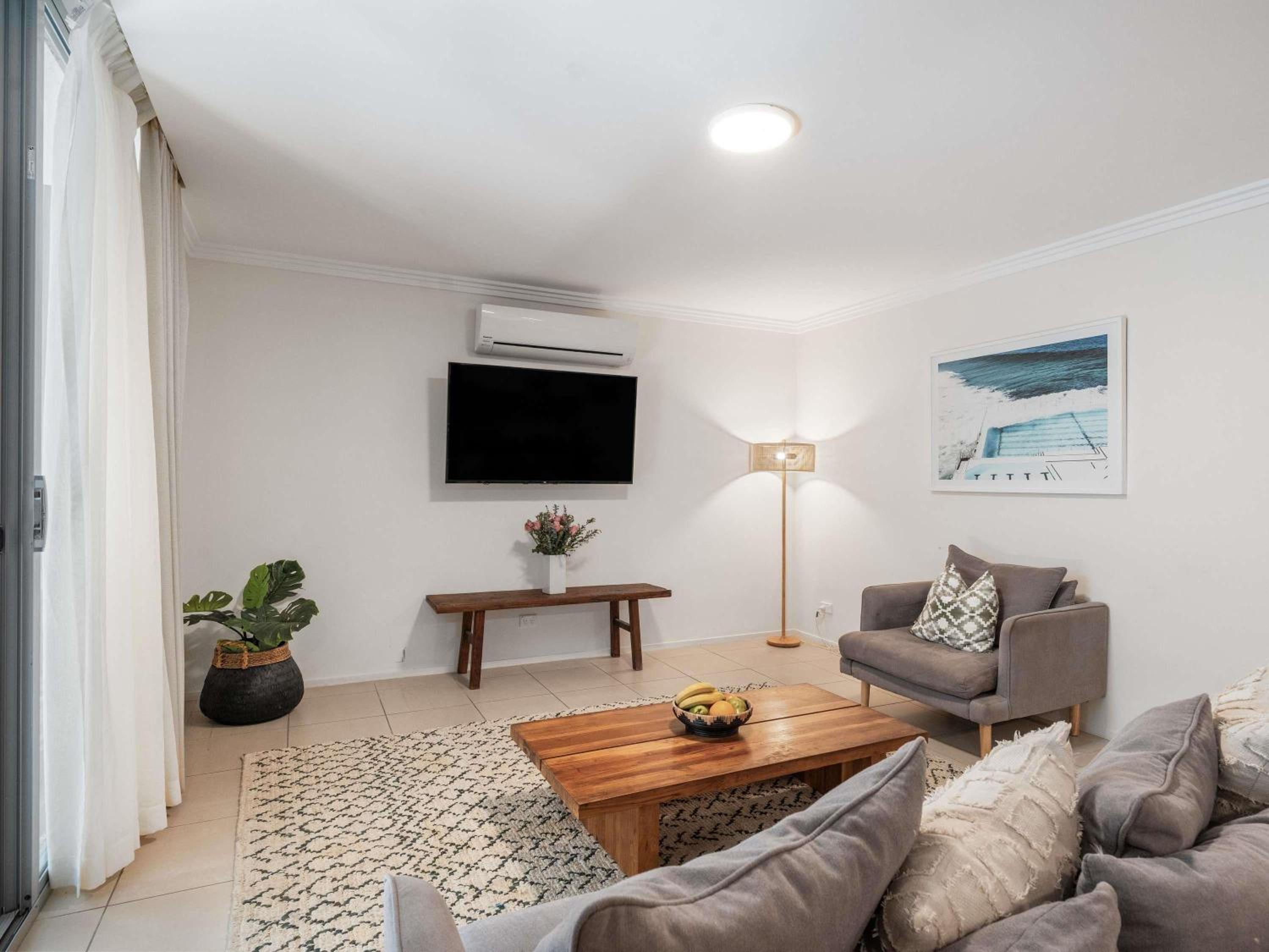 Two-Bedroom Deluxe Apartment photo 1