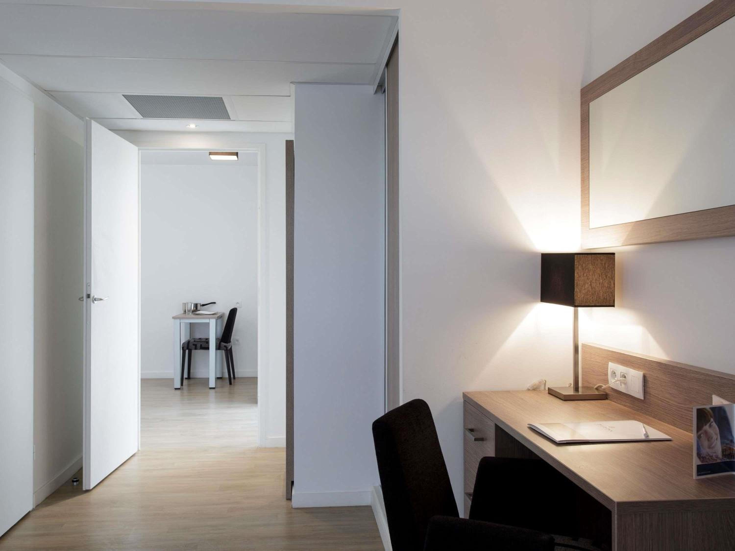 One Bedroom Apartment