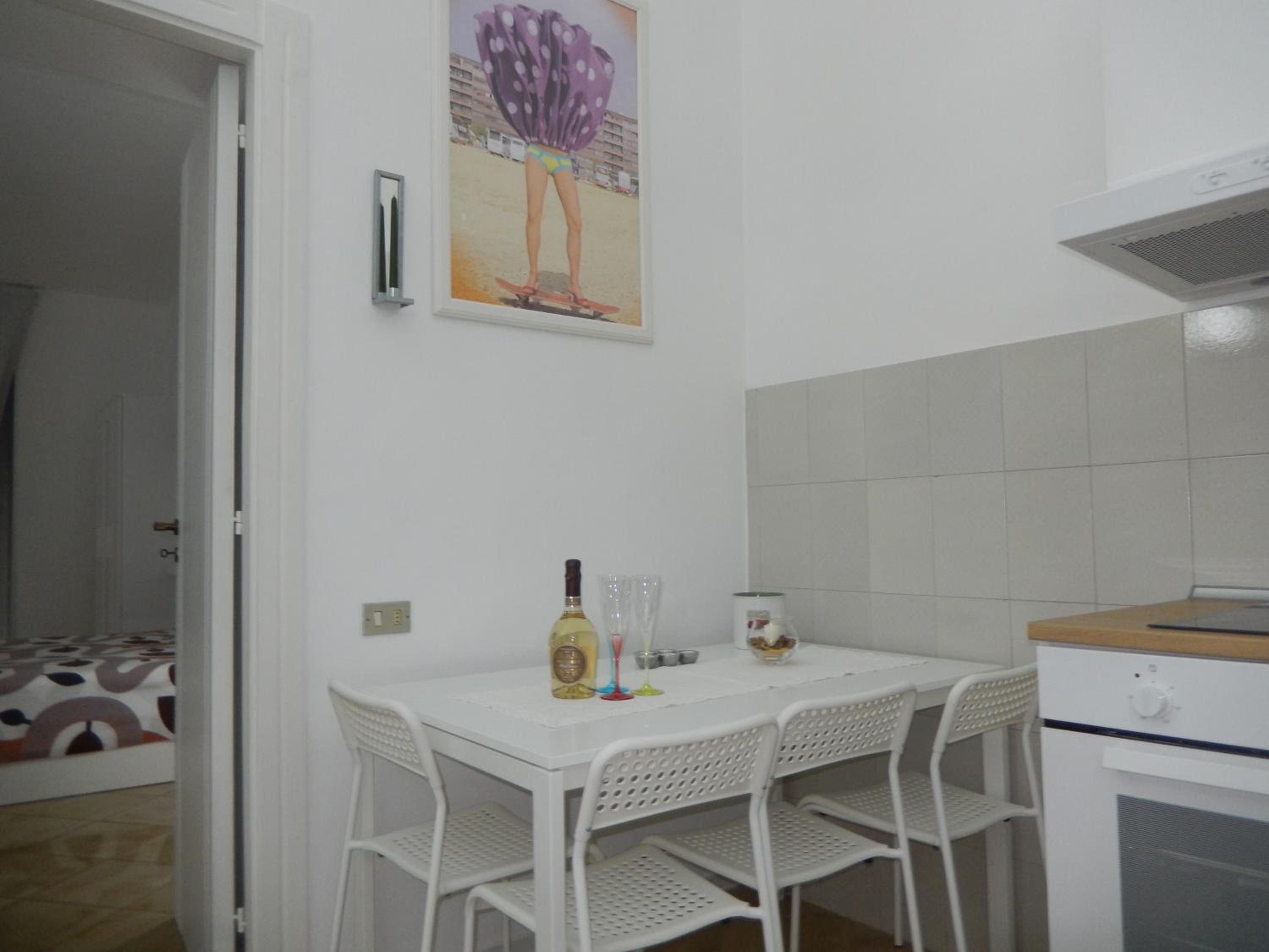 Apartment photo 2