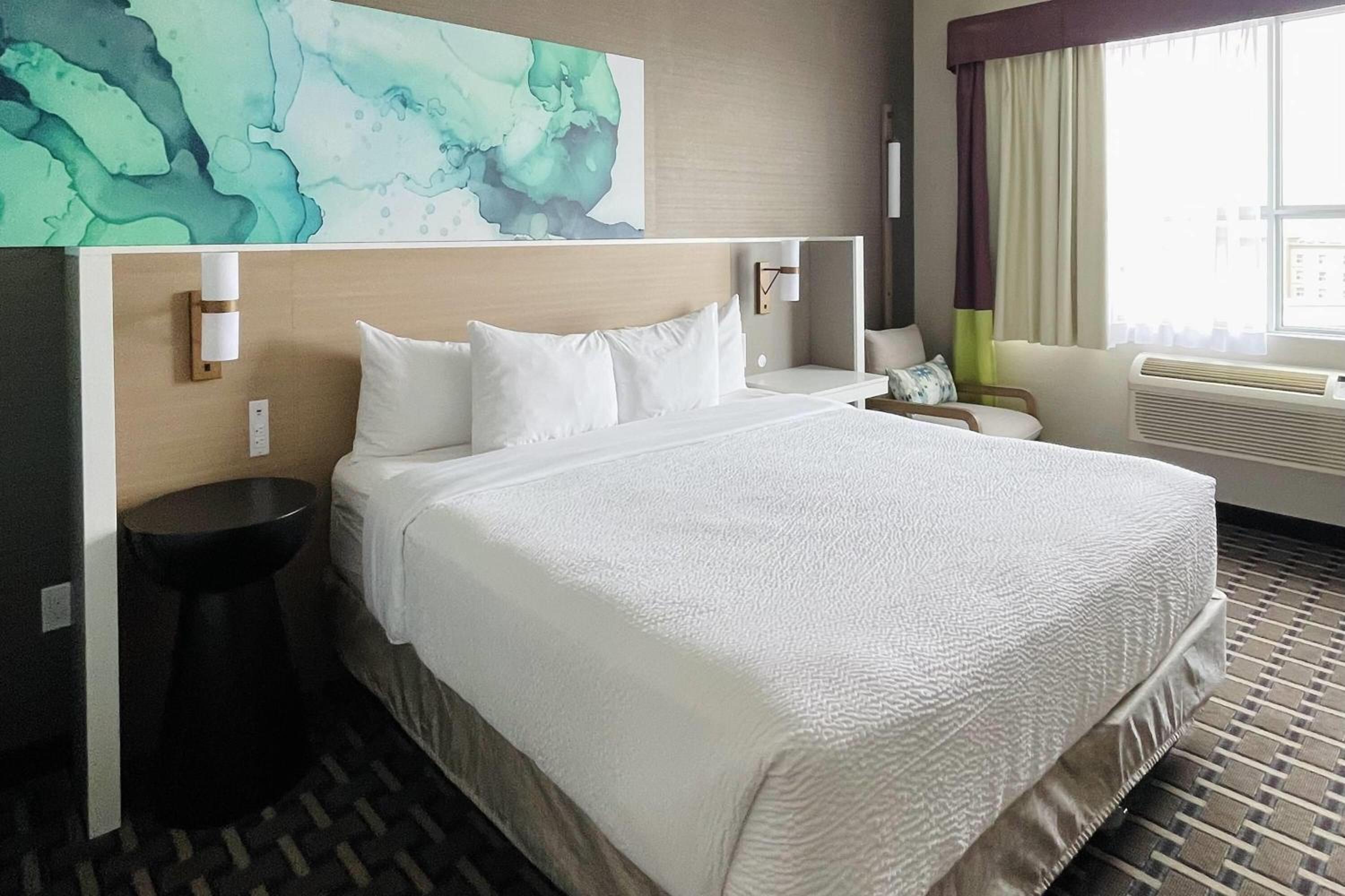 Business Premium King Room - Non-Smoking
