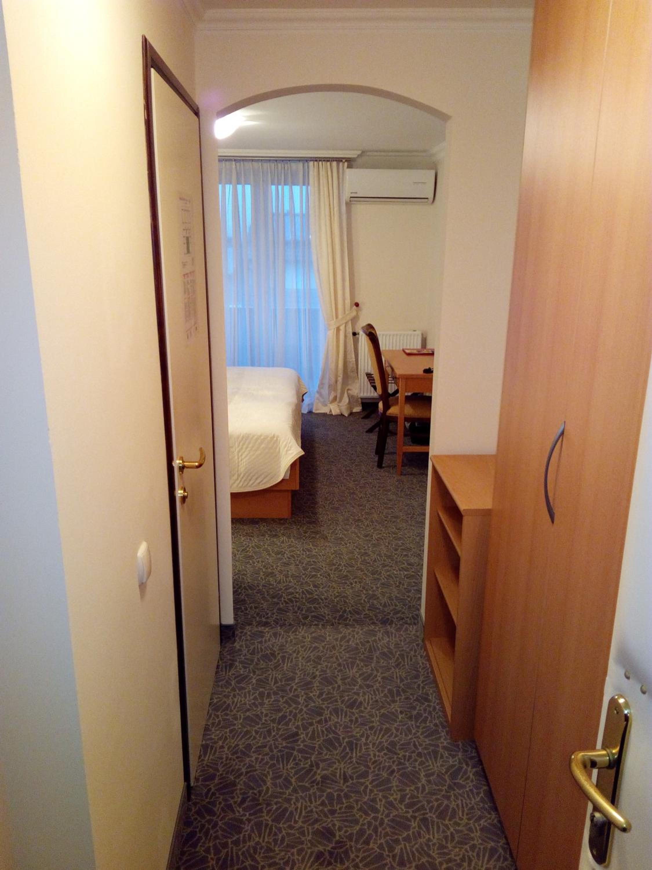 Double Room with Balcony photo 2