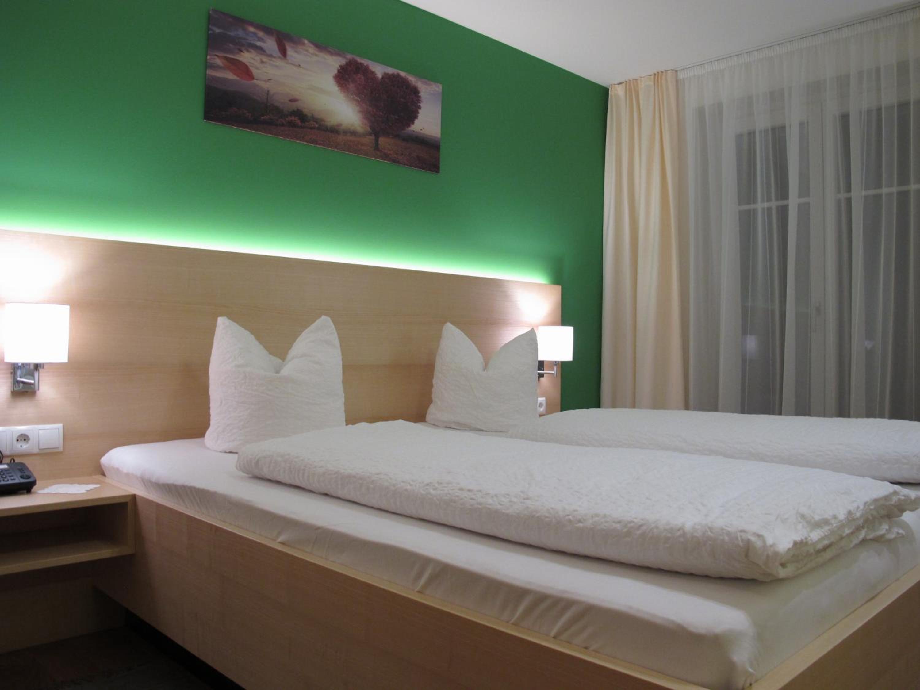 Small Double Room photo 2