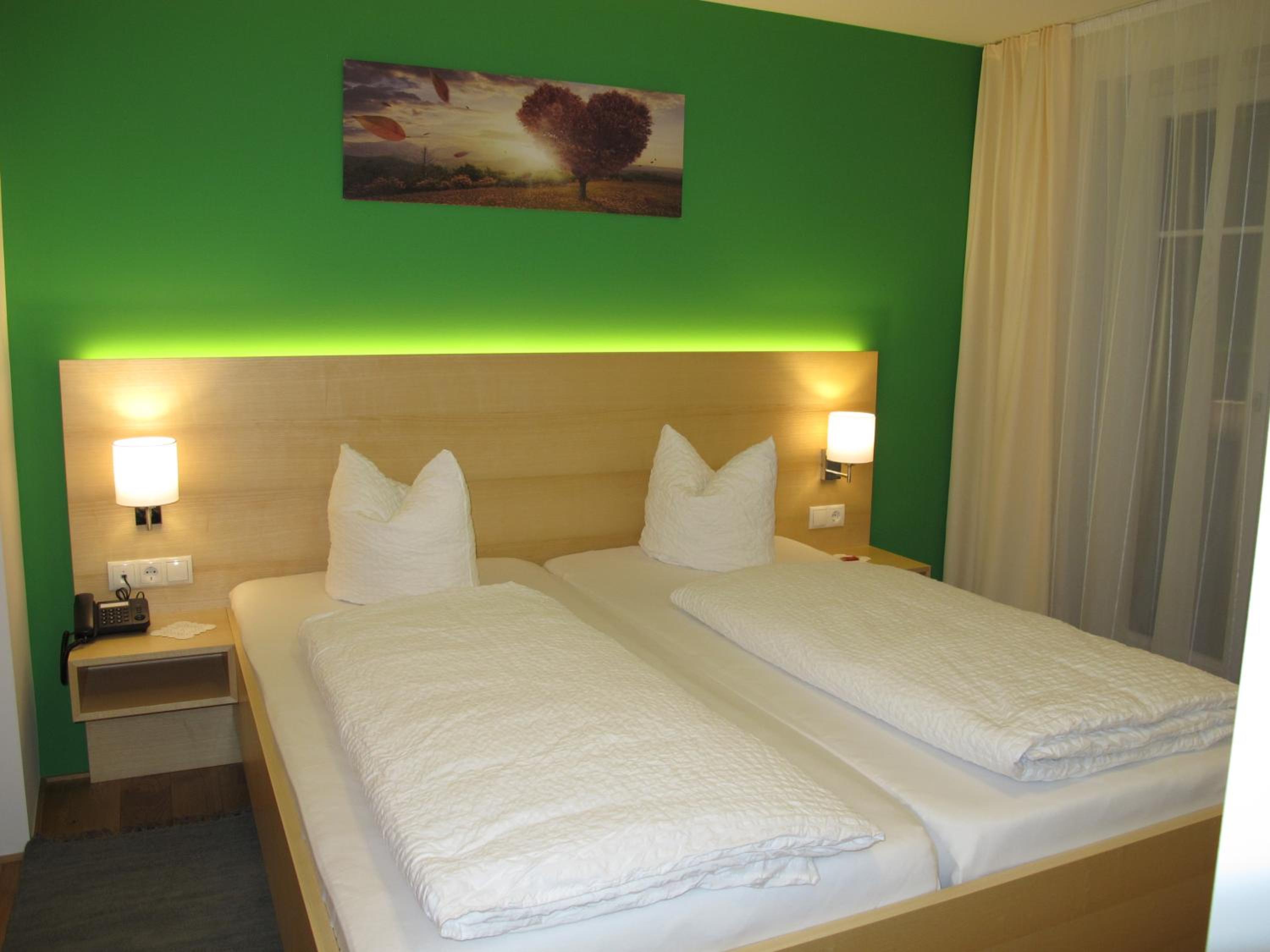 Small Double Room photo 1