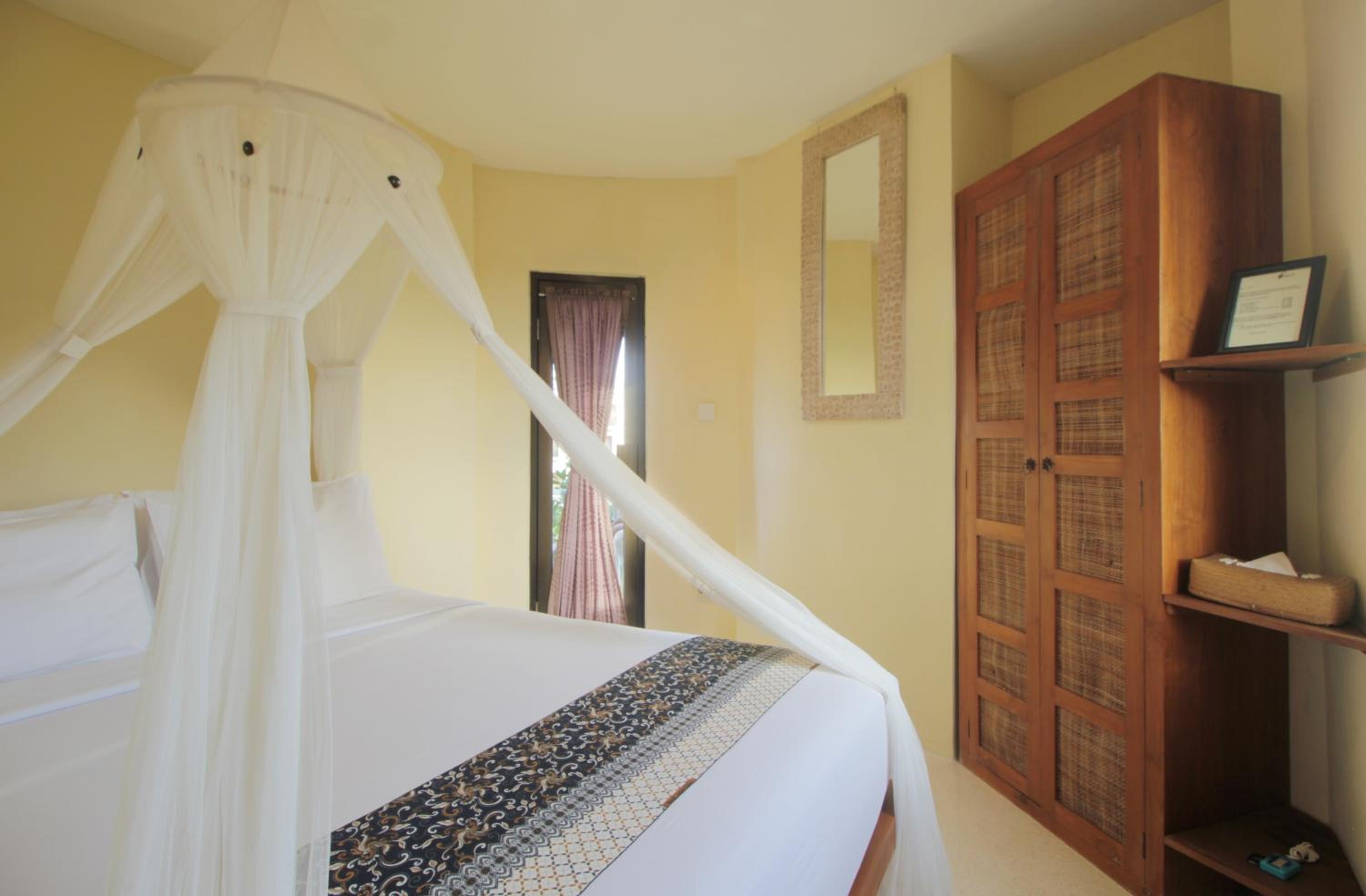 Double Room with Private External Bathroom