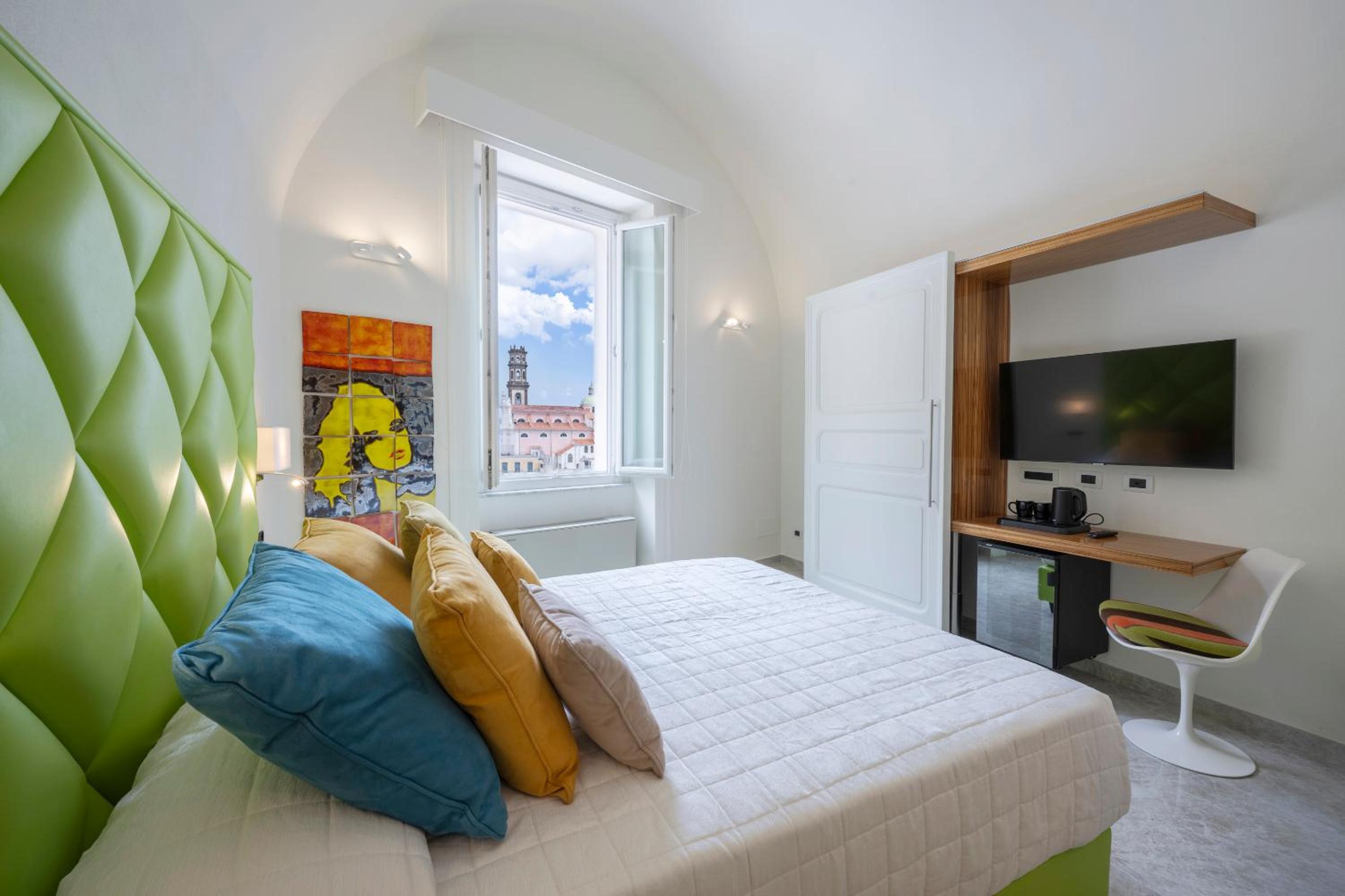 Double or Twin Room with Side Sea View