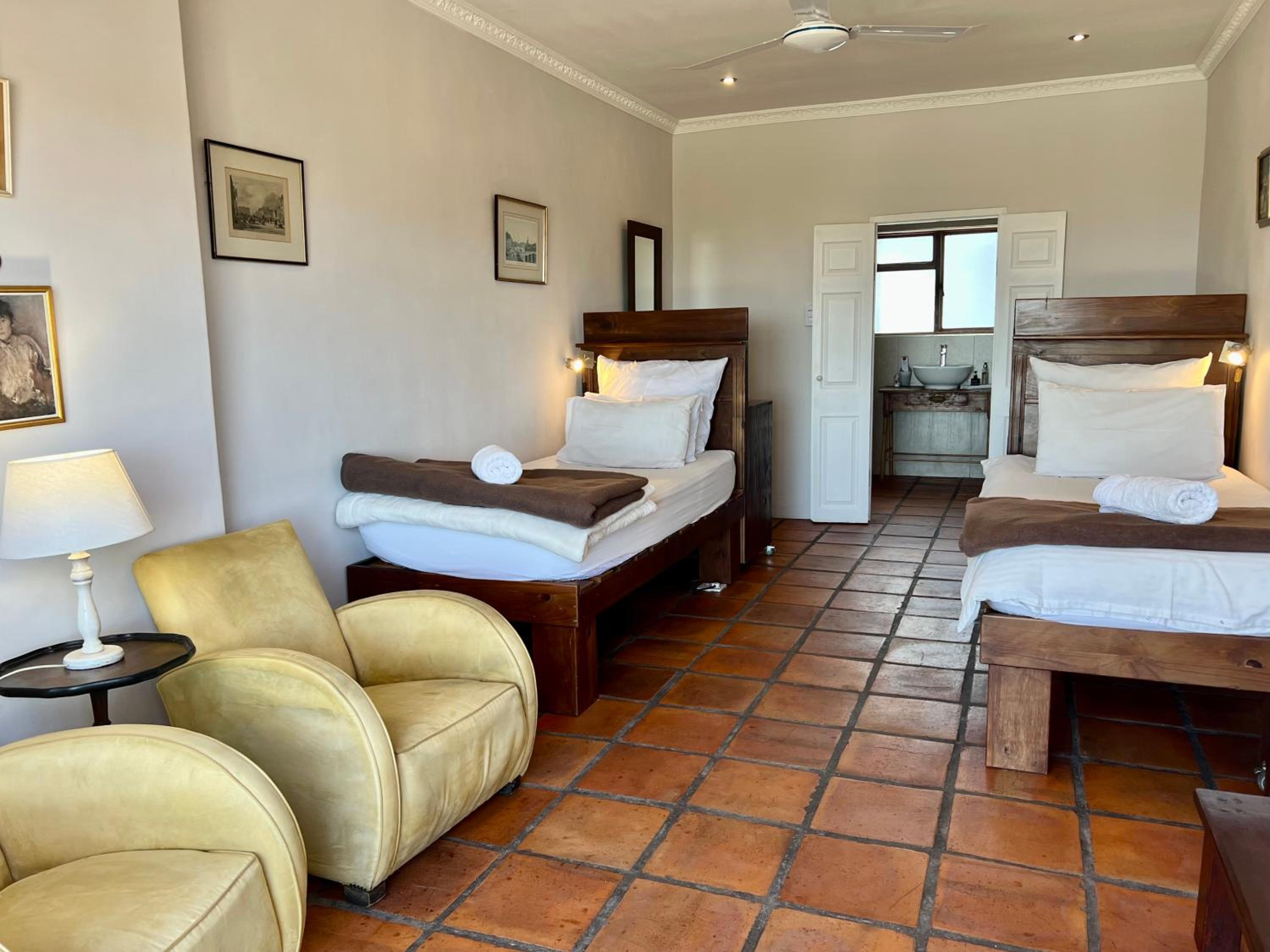 Double or Twin Room with Sea View photo 3
