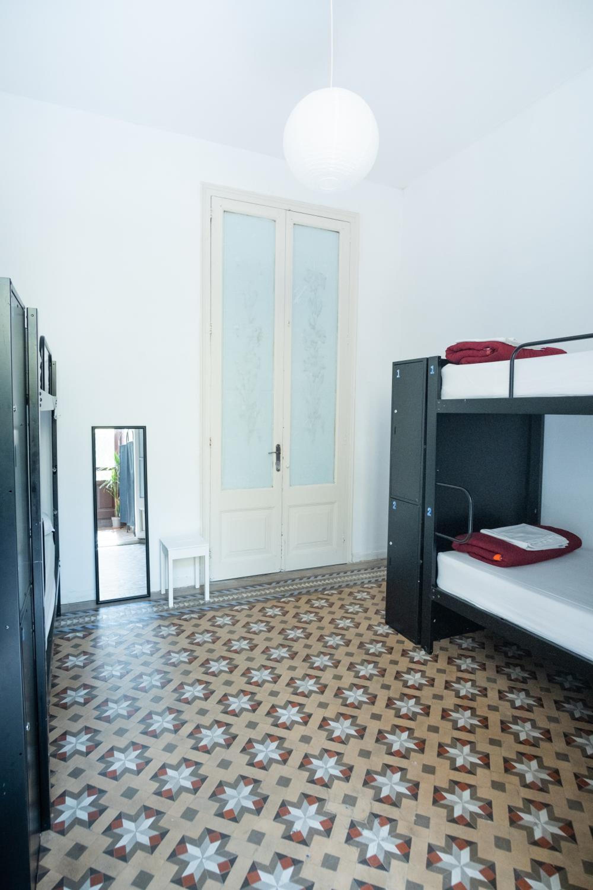 Bed in 4-Bed Female Dormitory Room photo 3