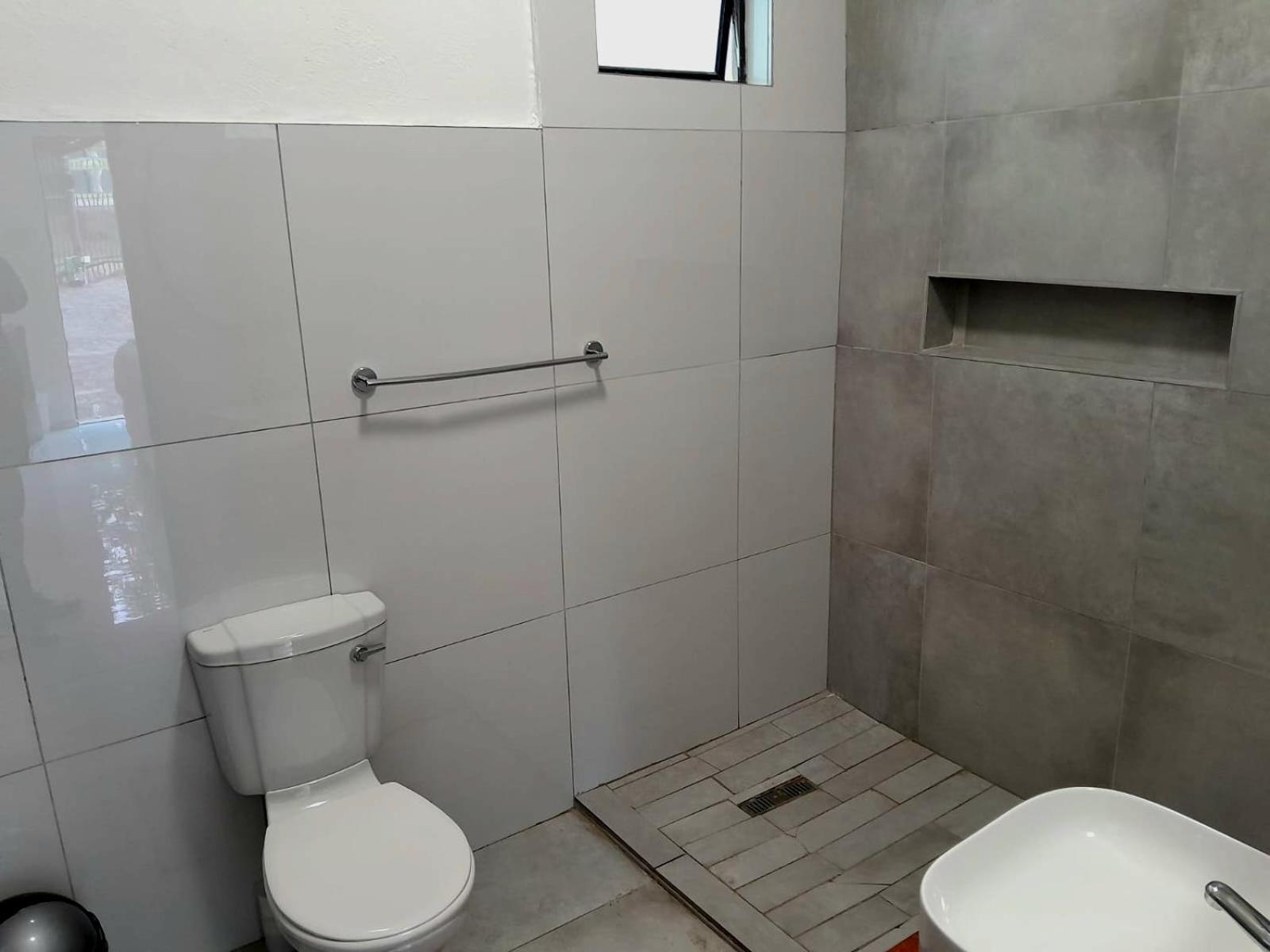 Budget Double Room photo 3