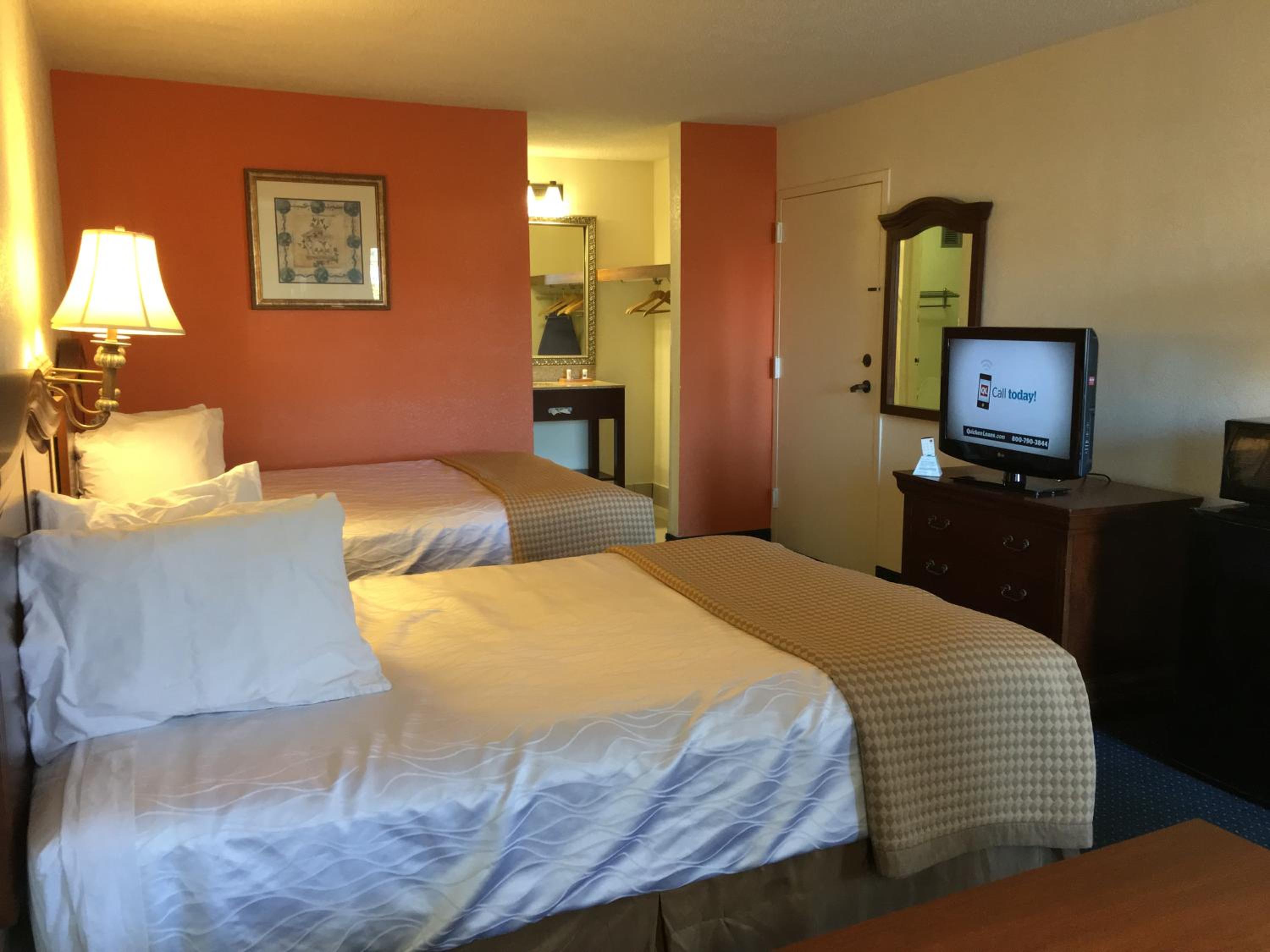 Double Room with Two Double Beds - Non-Smoking - Photo 8