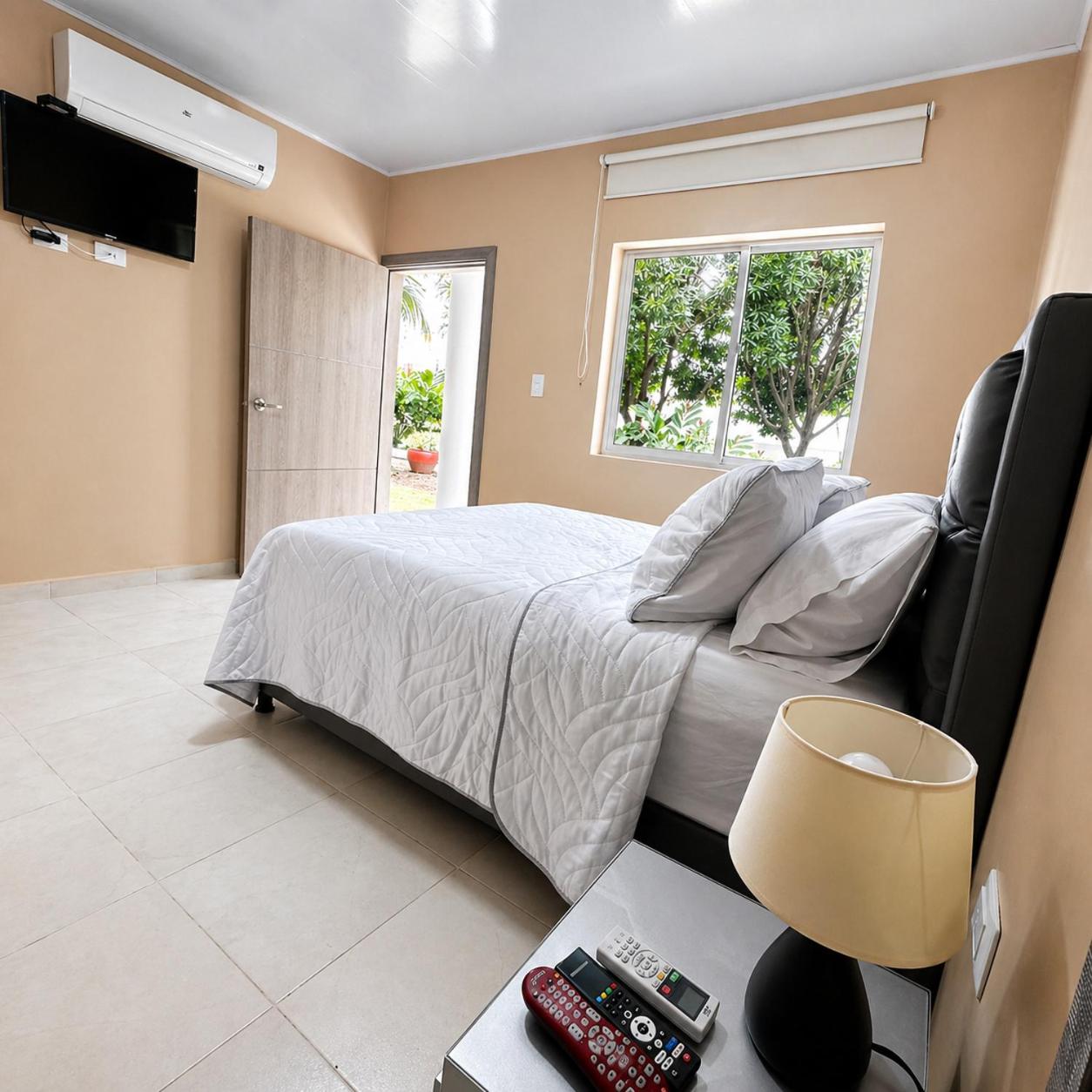 Double Room - Disability Access photo 2