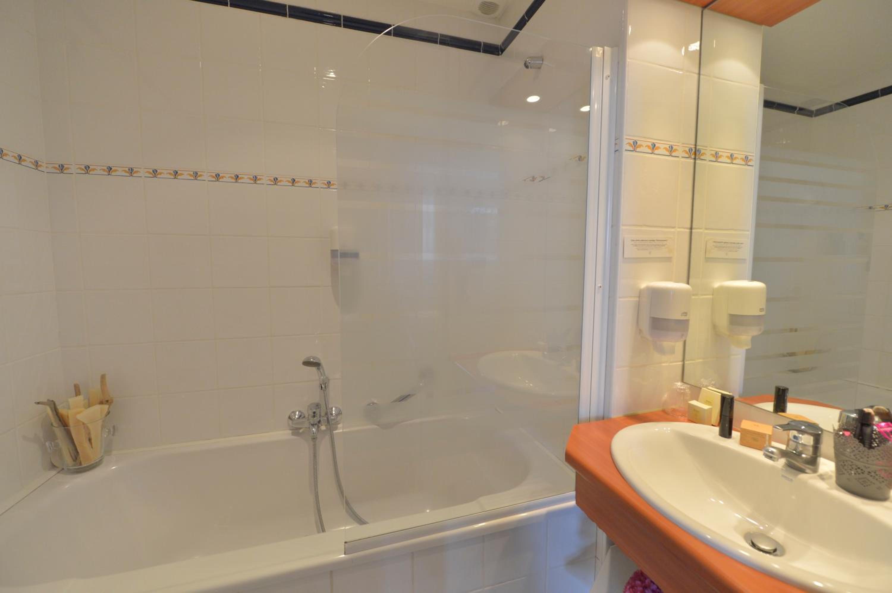 Superior Double Room with Views of the Loire River - Photo 2